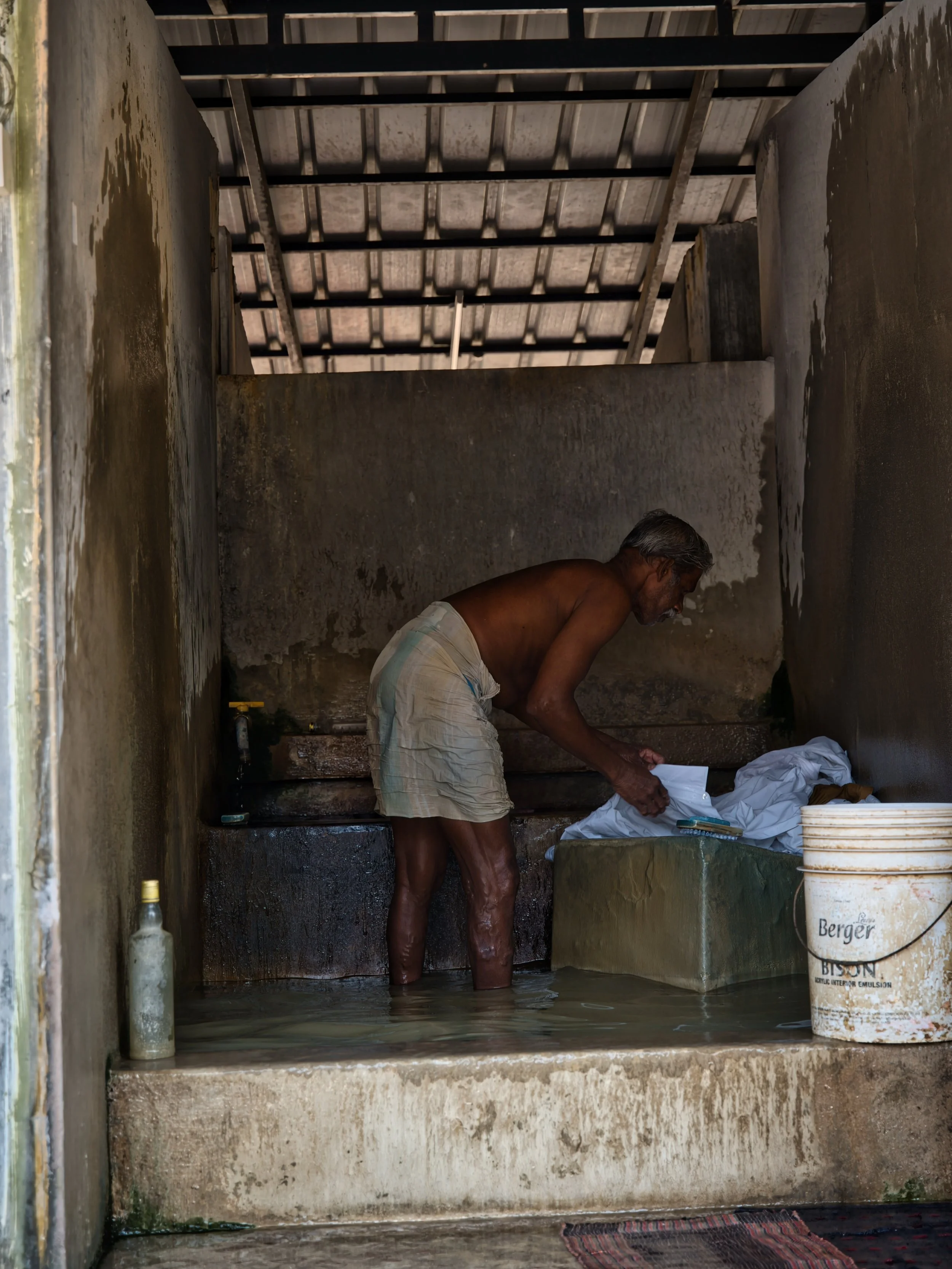 📍 Kochi, Kerala, India

For todays&rsquo;s post, some photos of an interesting visit to the Dhobi Khana Public Laundry in Kochi, India.

Stepping into the Vanamo Dhobi Khana in Fort Kochi is like walking into a living museum of synchronized labor, w