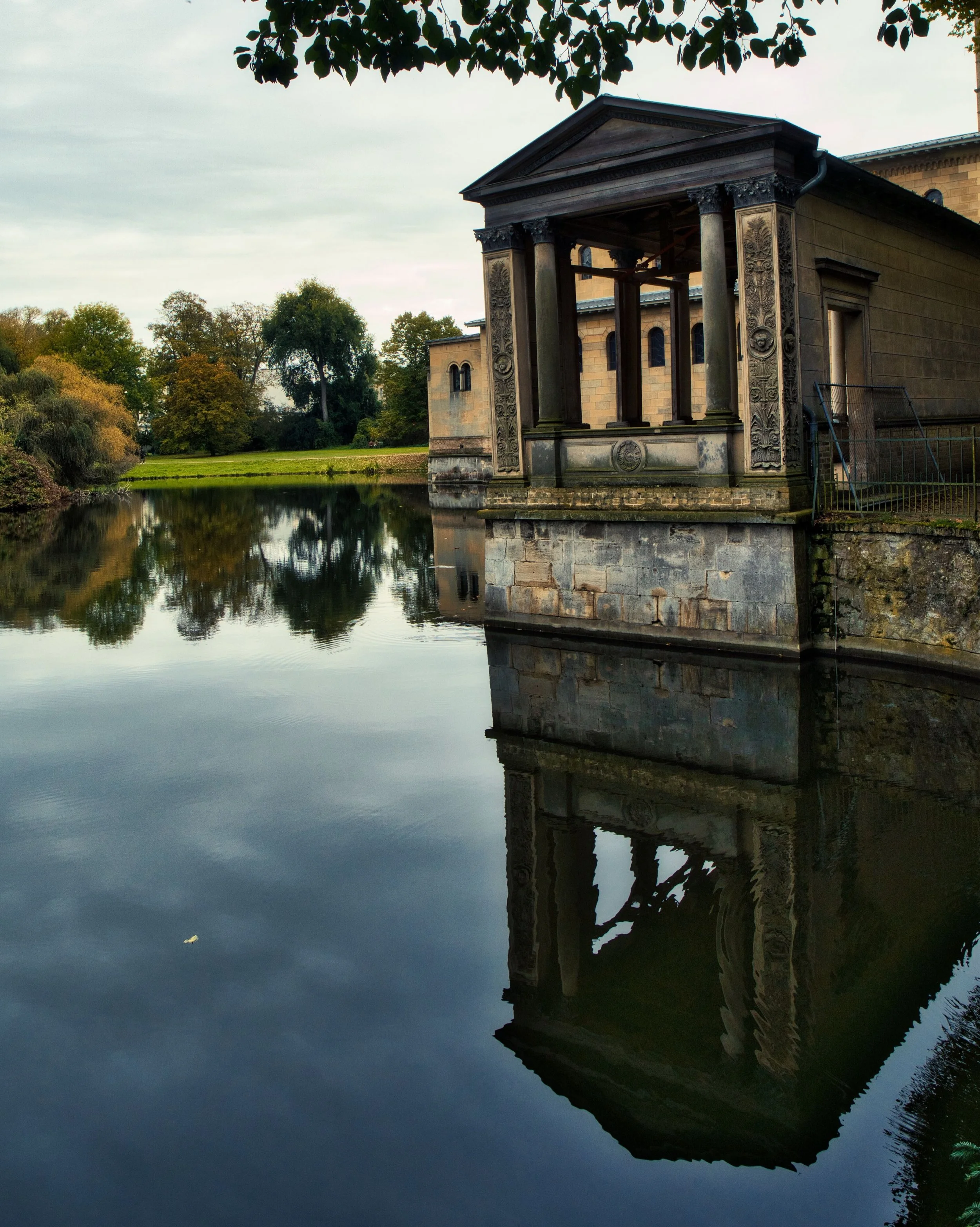 📍 Potsdam, Brandenburg, Germany

Throwback Thursday

For today&rsquo;s TBT post some photos from a walk around Friedenkirche at Sanssouci Park in Potsdam, Germany.

A walk around the Friedenskirch in Sanssouci Park offers a serene escape into a land