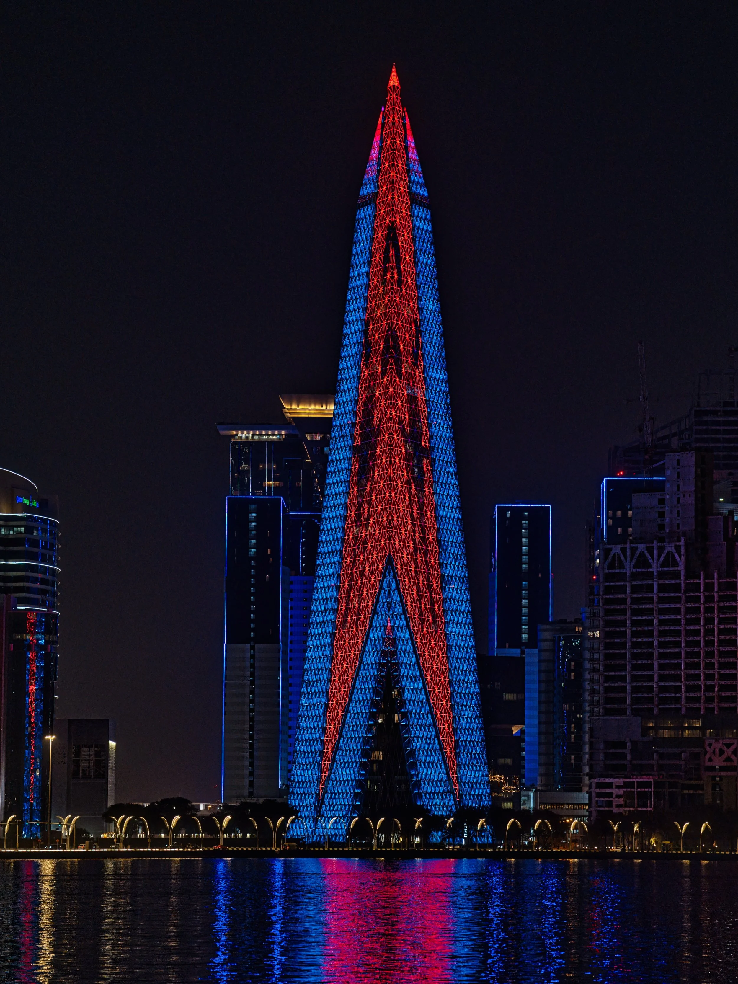 📍 Doha, Qatar

Today some photos of the buildings composing the skyline of the West Bay seeing from Doha, Qatar.

The West Bay skyline in Doha, Qatar, rises sharply against the Persian Gulf like a futuristic desert mirage made of steel and glass. Ea