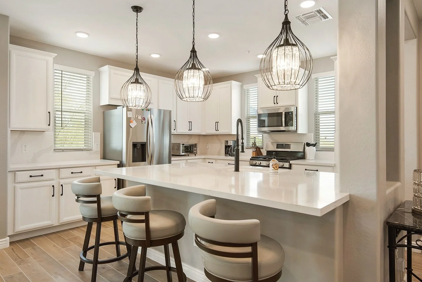 Let us make your listing look good👍

Picture ready for MLS, book with us today! 

#ListingPhotography #ArizonaHomes #FirstImpressionMatters #movingtoaz 
#welcometoarizona #RealEstateLeaders#RealProducers
#arizona 
#AZRealEstate 
#AZrealtor 
#phoenix