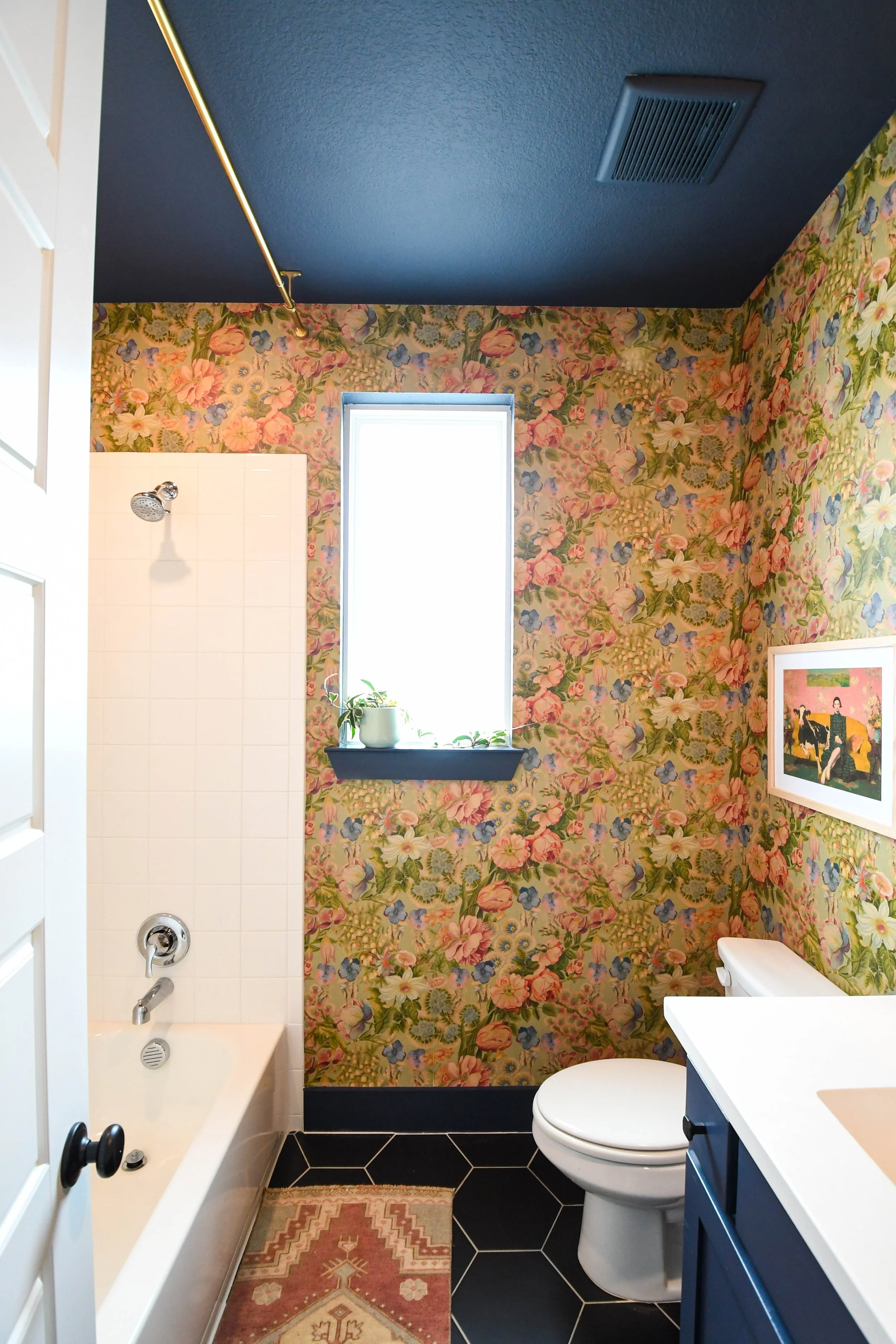 Wallpaper and Bathroom Install Aubrey TX