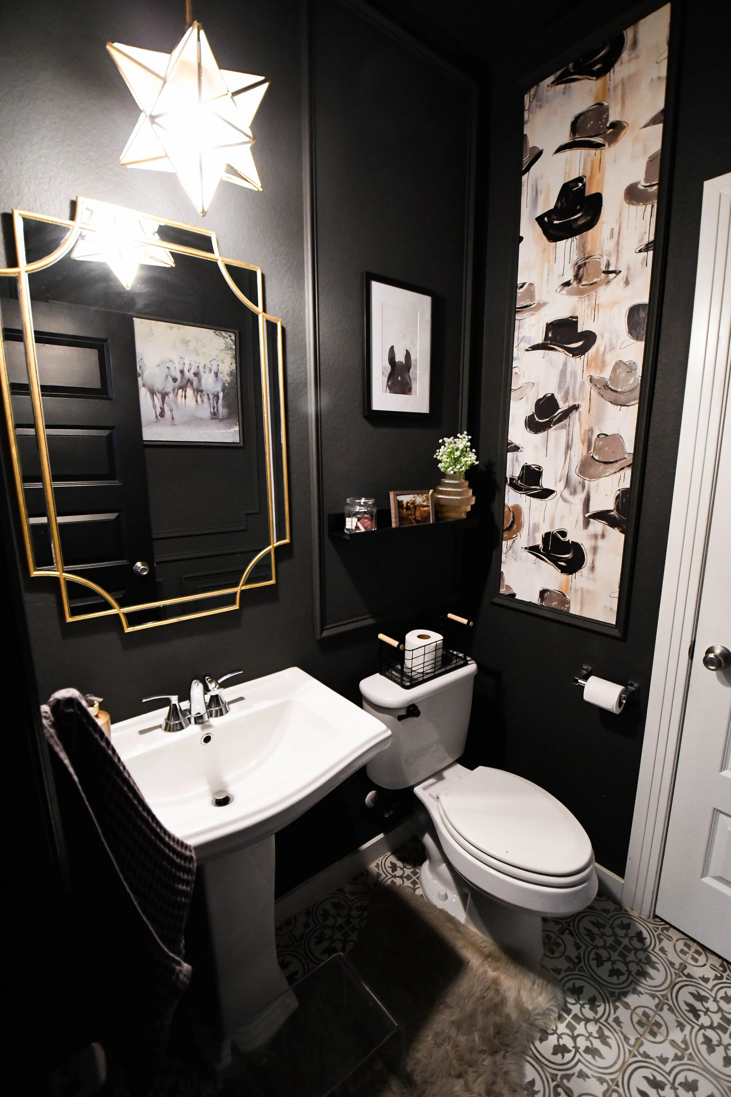 Powder Bath Paint, Trim and Wallpaper in Mckinney TX