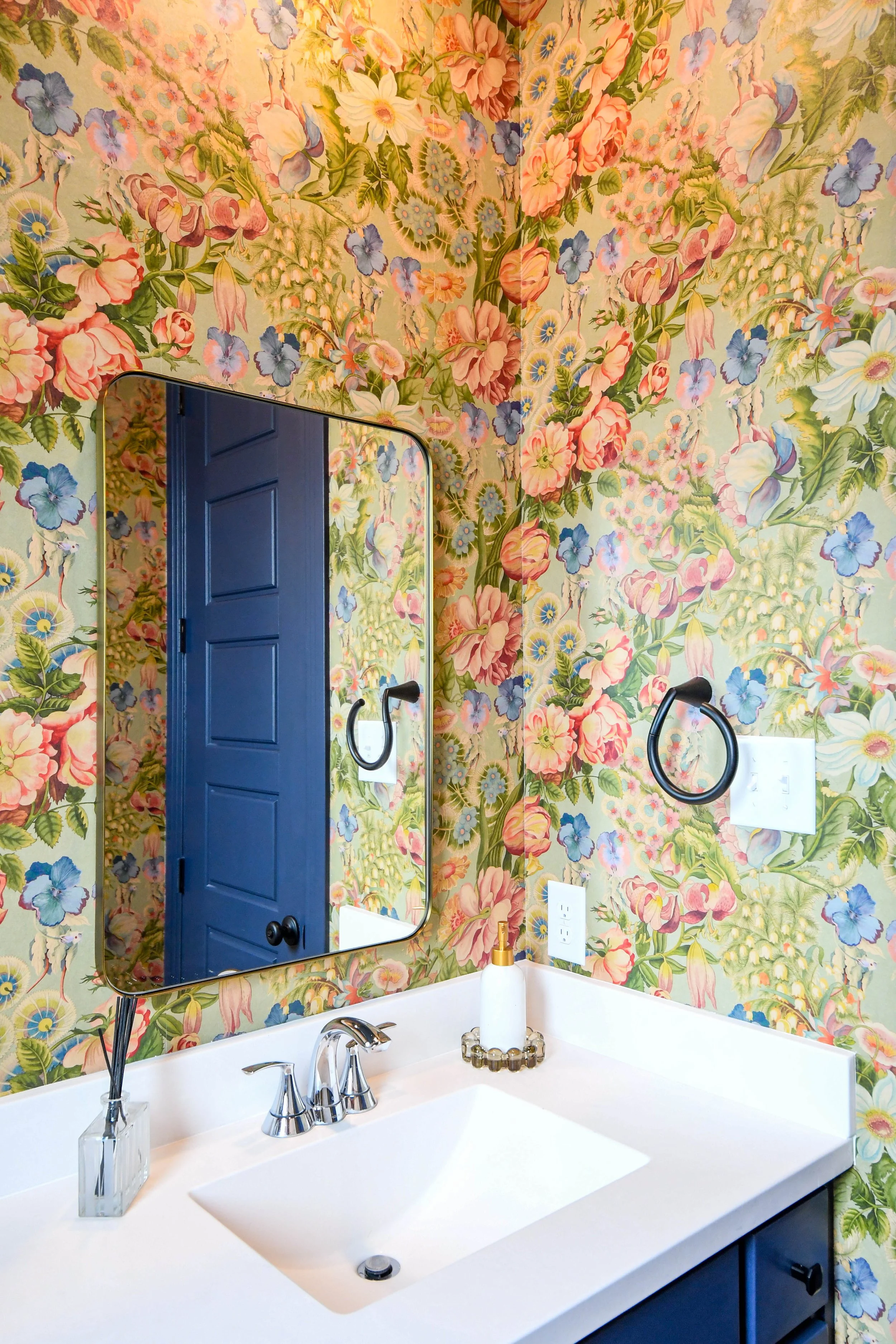 Wallpaper and Bathroom Install Aubrey TX