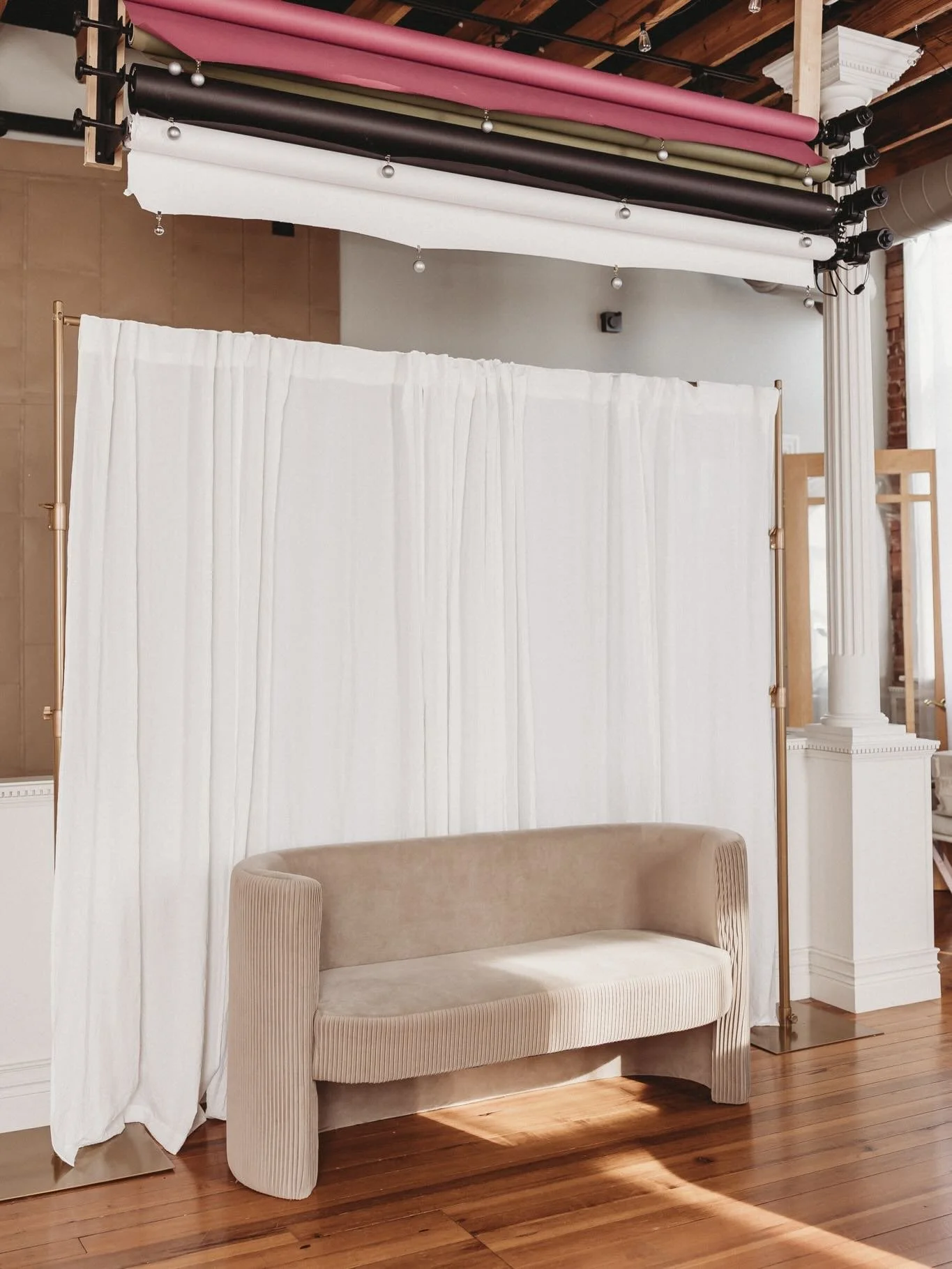 A peek into the studio! 🤗✨

Looking for a rental? We have openings this Sunday! Use code &ldquo;two&rdquo; to save 20% on all rentals 🎉