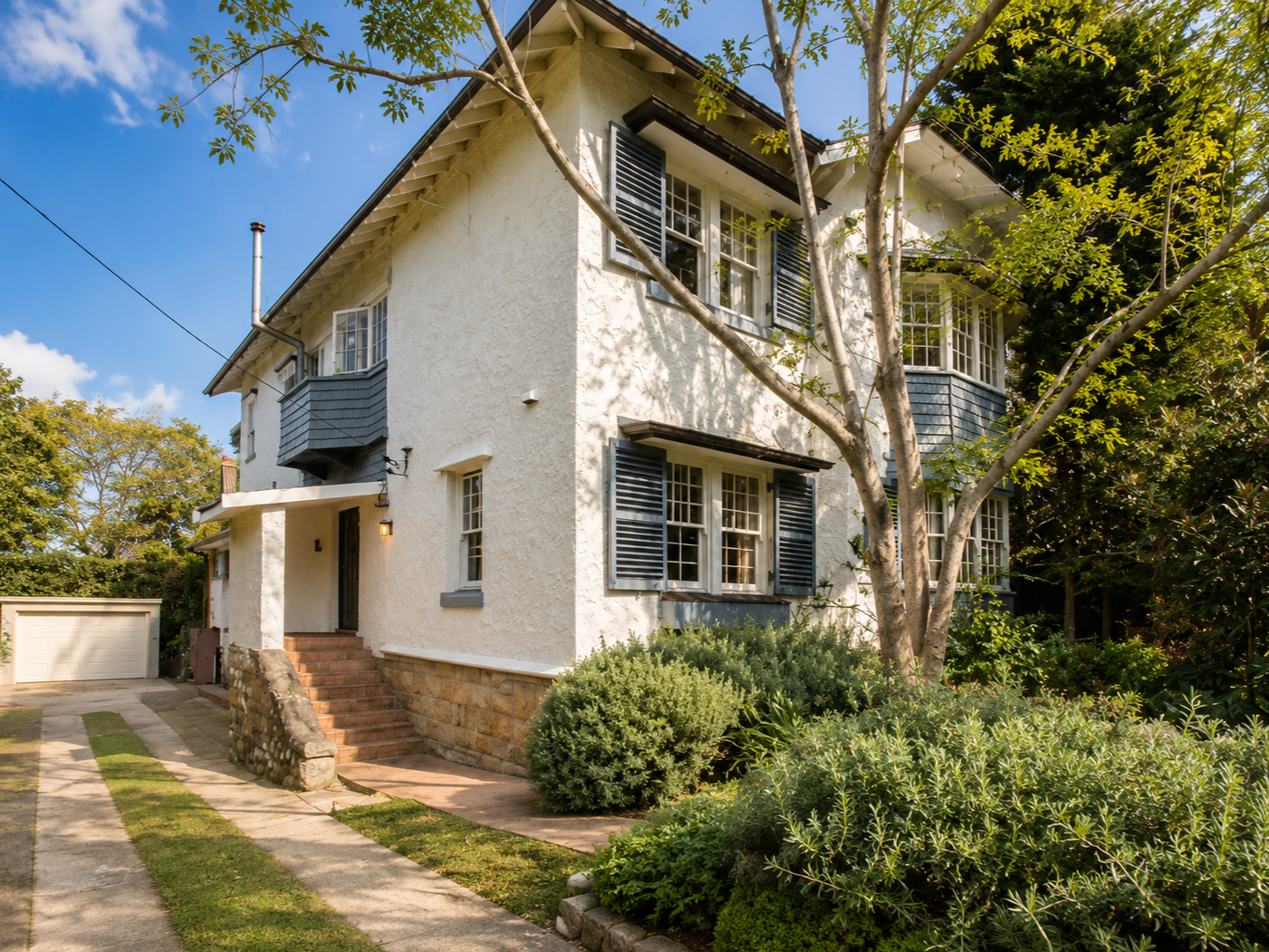 NEUTRAL BAY