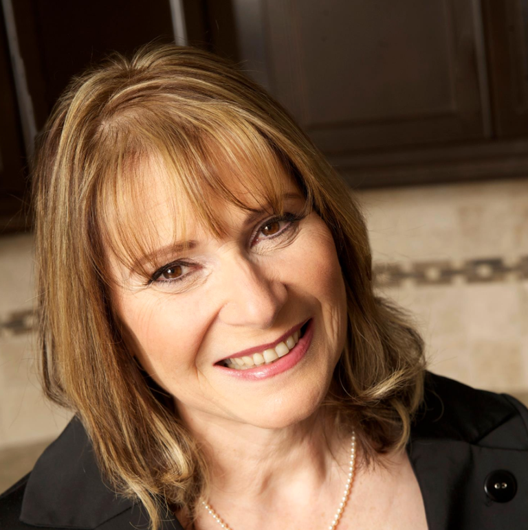 Lynn Morrison, the Wedding Planner & Consultant of Willow Pond Weddings, Port Perry.