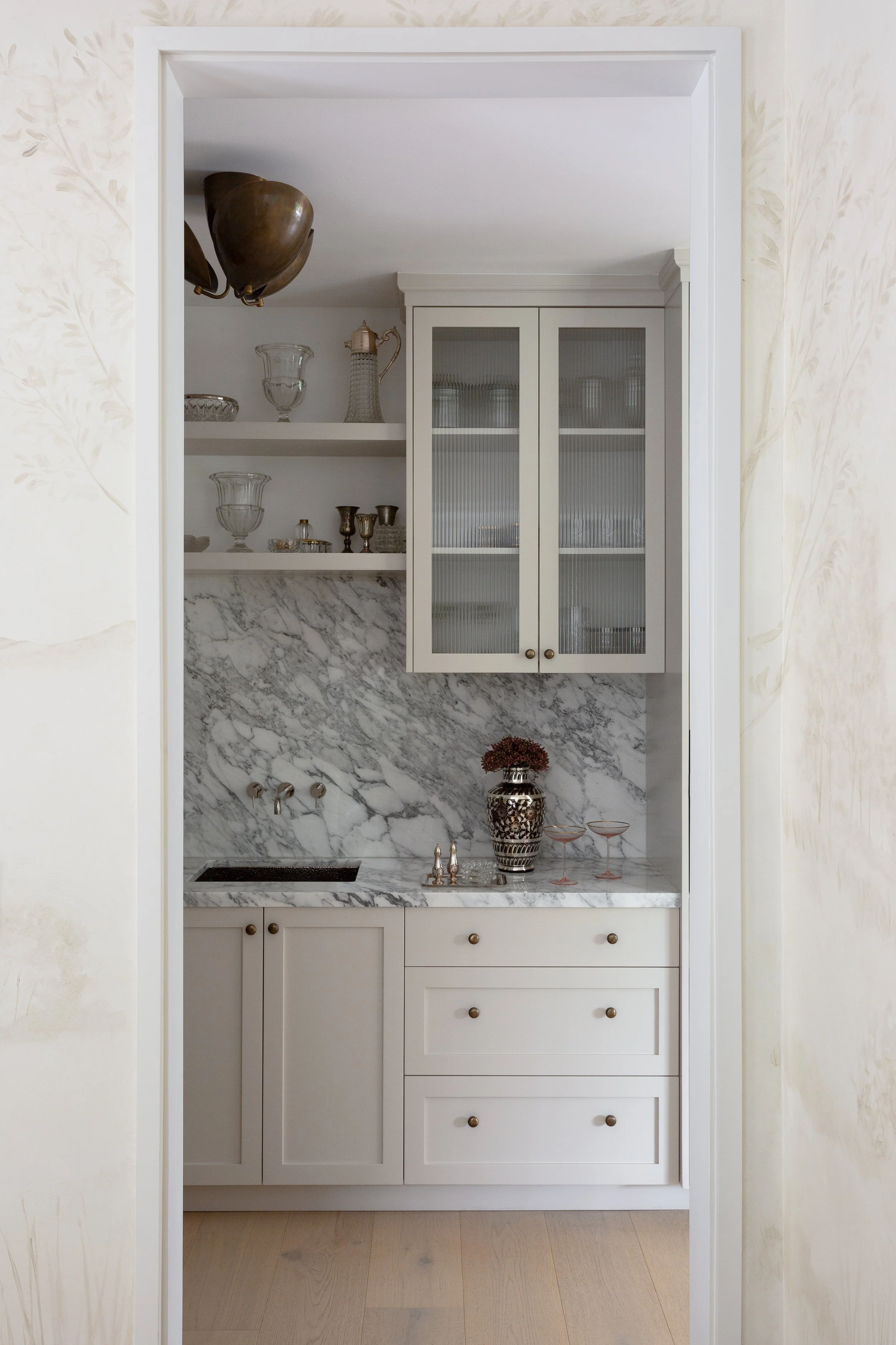 BUTLER'S PANTRY - comstock-20.jpg