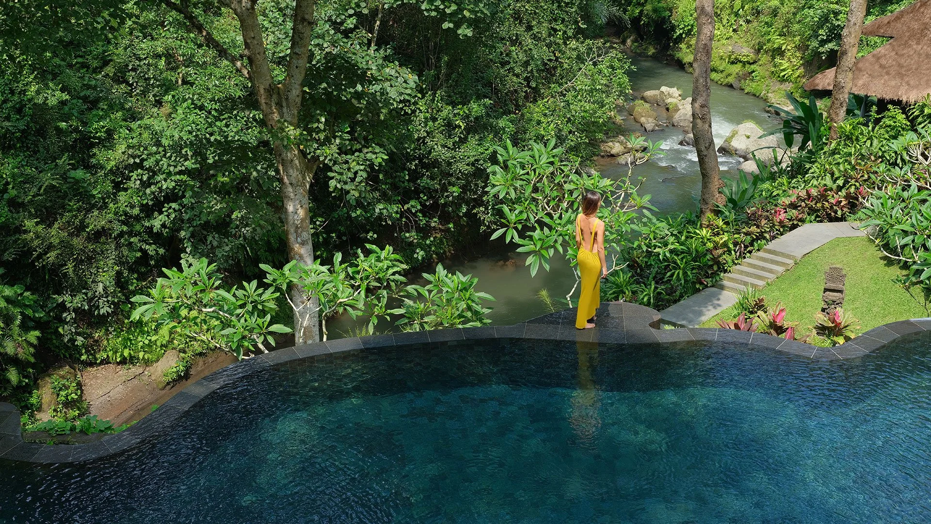20250123-infinity-riverside-pool-full-3.jpg