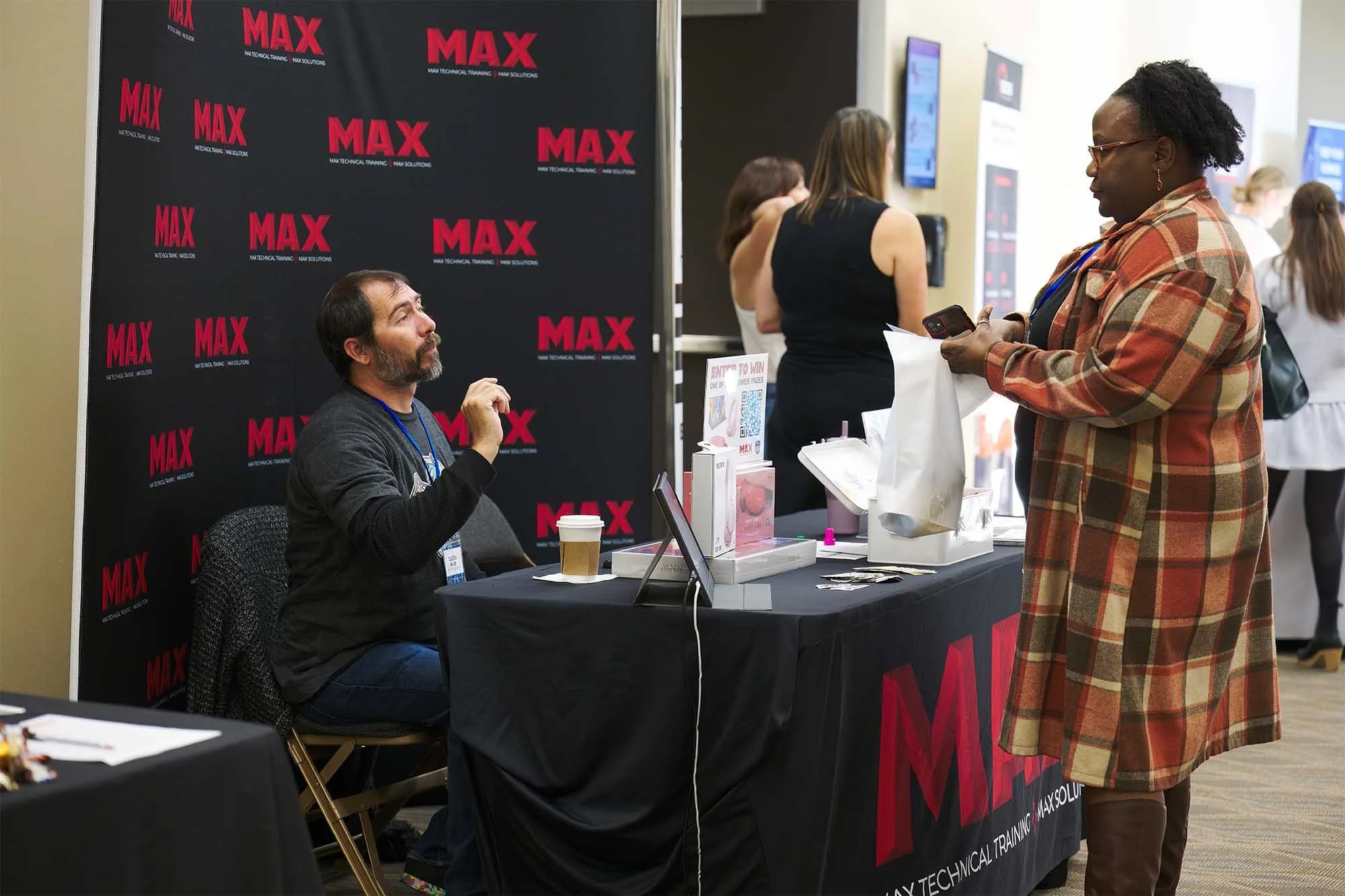 event attendees 9.jpg