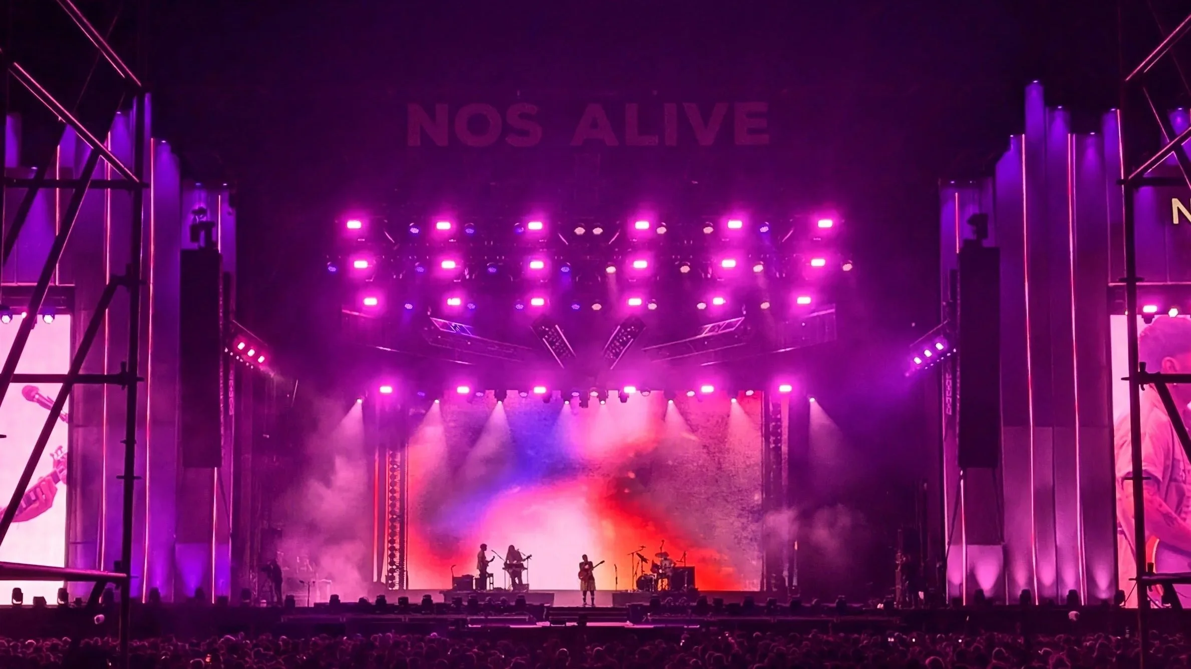 Arlo Parks - Headlines/Festivals 2024. LD - Video Operator