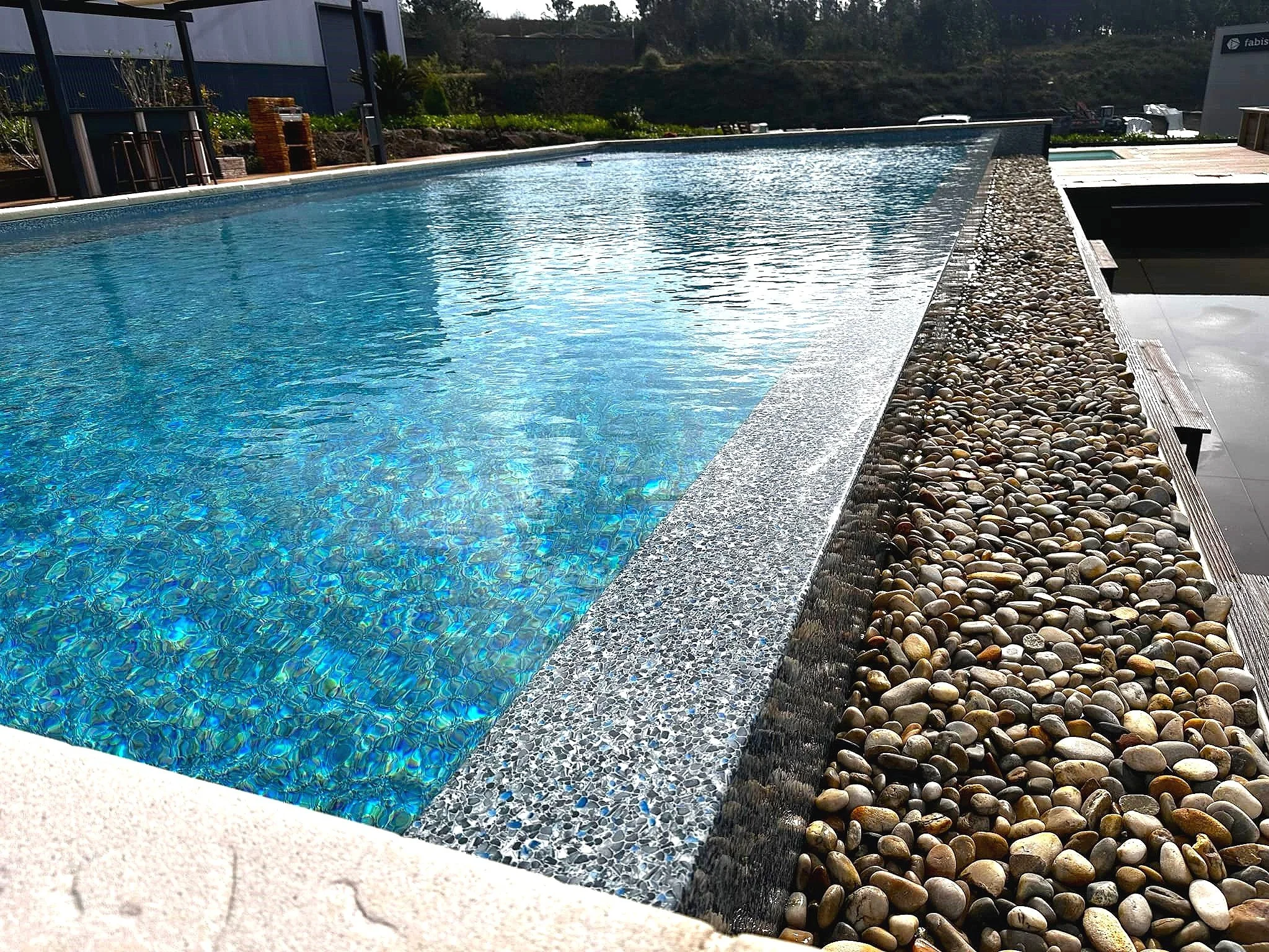 Bassein Infinity lahendusega