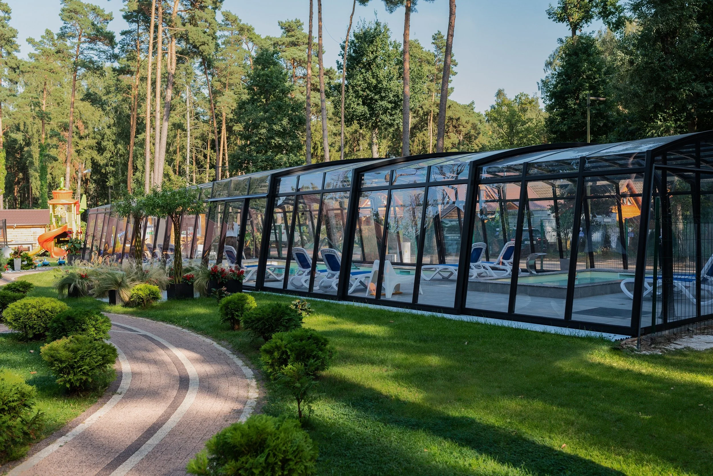 Bucovers basseinikatte tugev alumiiniumkonstruktsioon