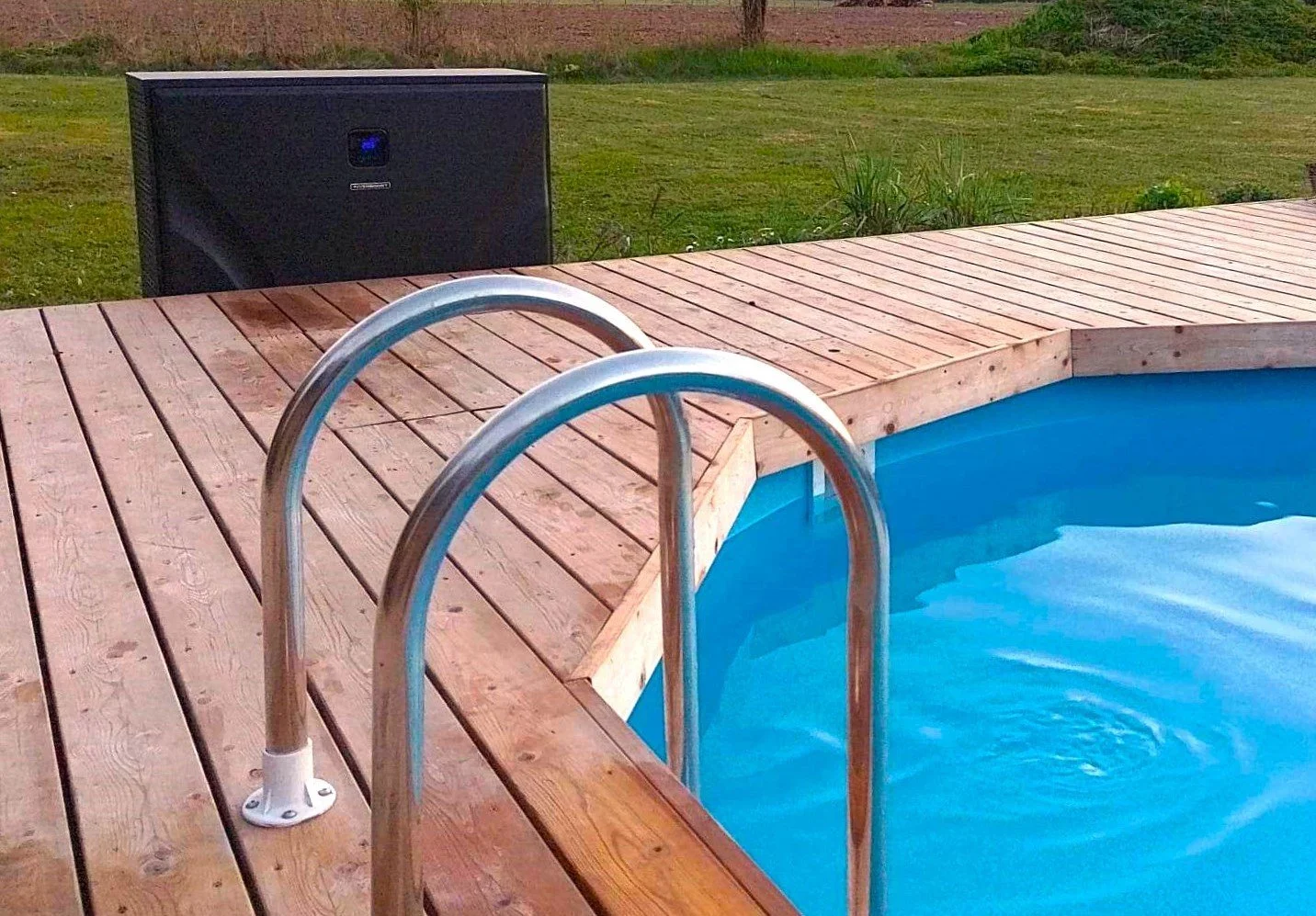 Soojuspump basseini kõrval