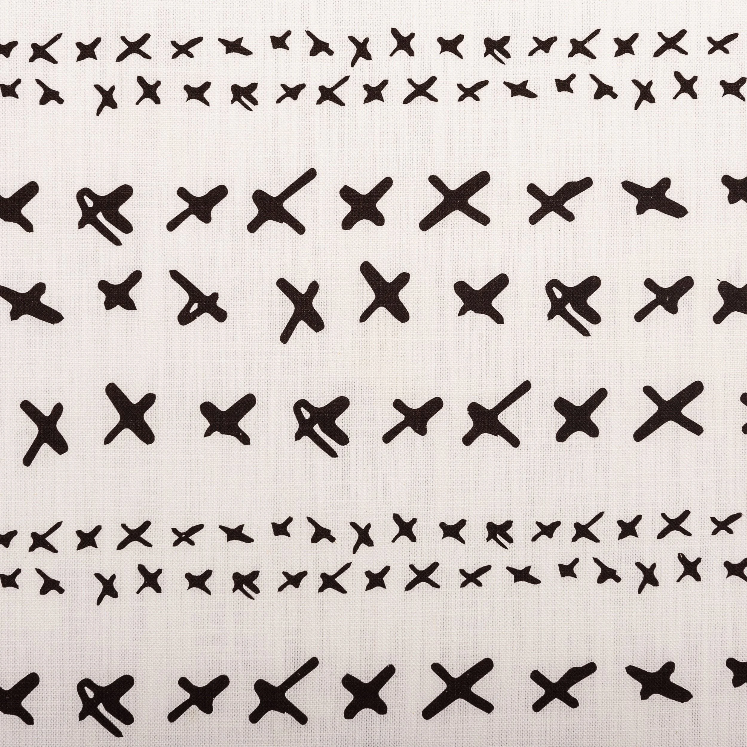 Crosses: Black Cross/White