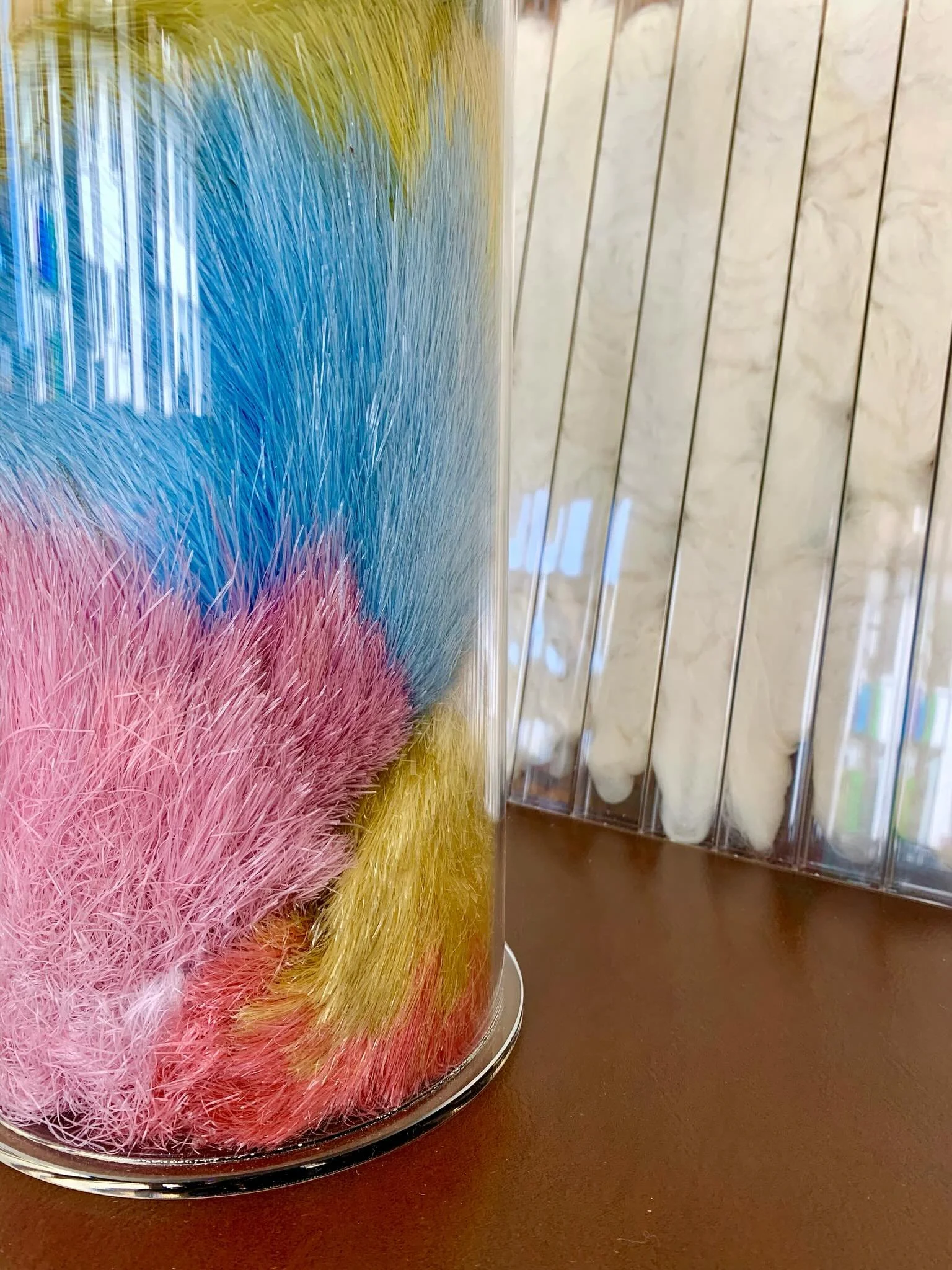 Liebe Jule,
unsere Ferienwohnung ist so frisch und clean - ich habe meine Staubwedel gar nicht ausgepackt. 
Bis bald im sauber Sauerland! 
Liz

#hantierenmitunw&auml;gbarkeiten 
#installation
#ausstellung 
#arnsberg 

HANTIEREN MIT UNW&Auml;GBARKEITE