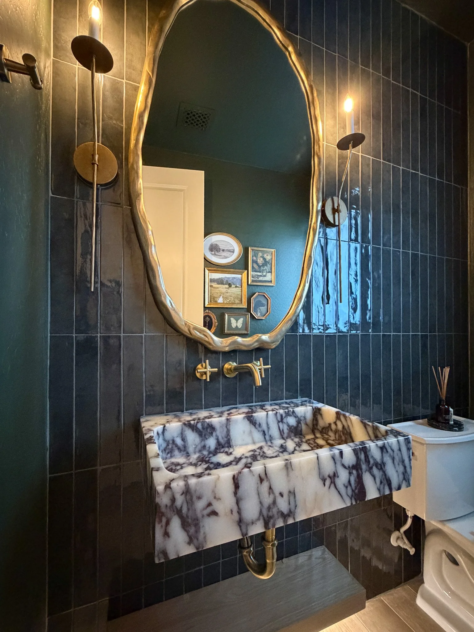 Gitt Powder Room Bathroom 1.jpg