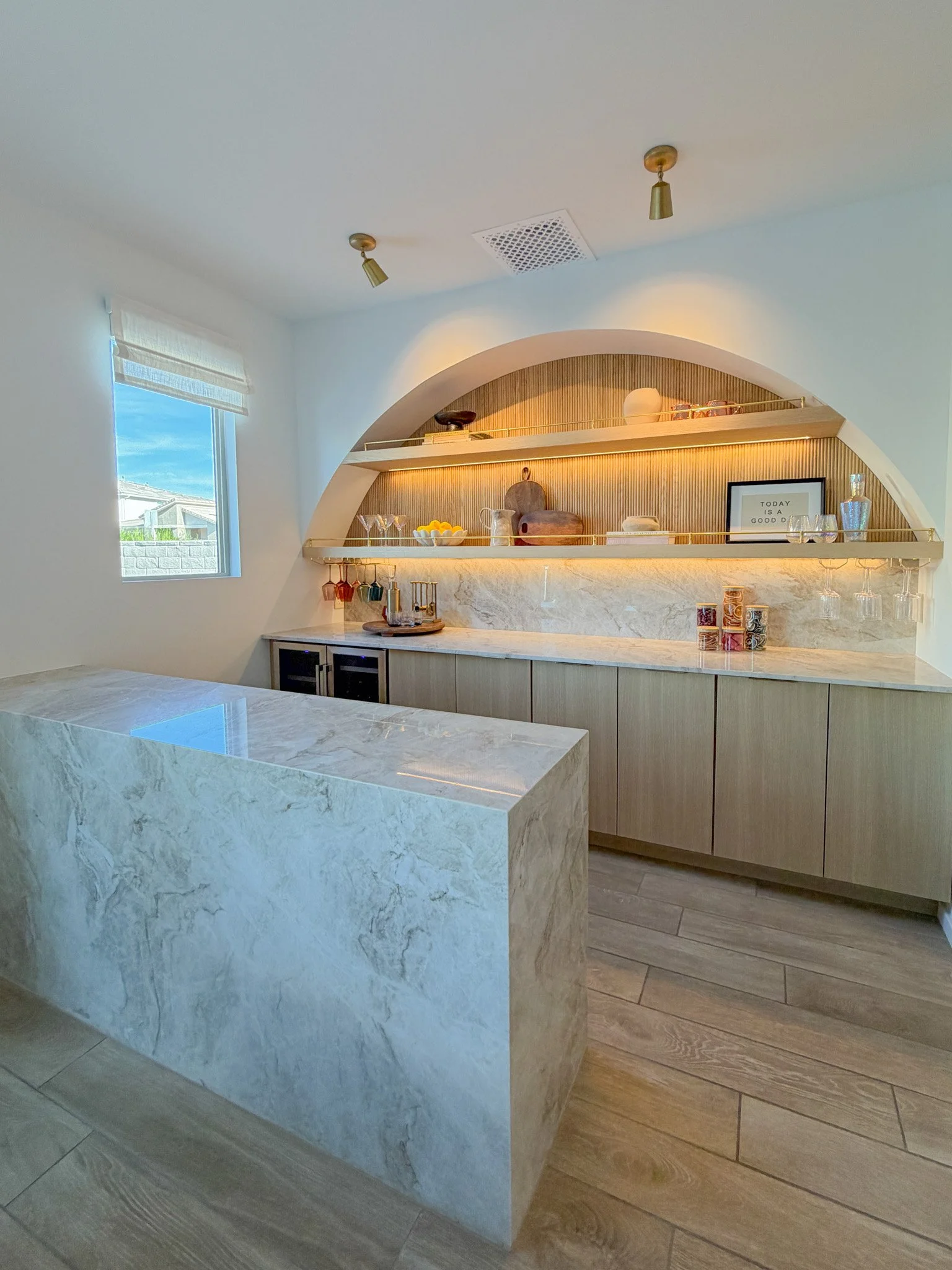 Modern Glam Bar & Butler Pantry