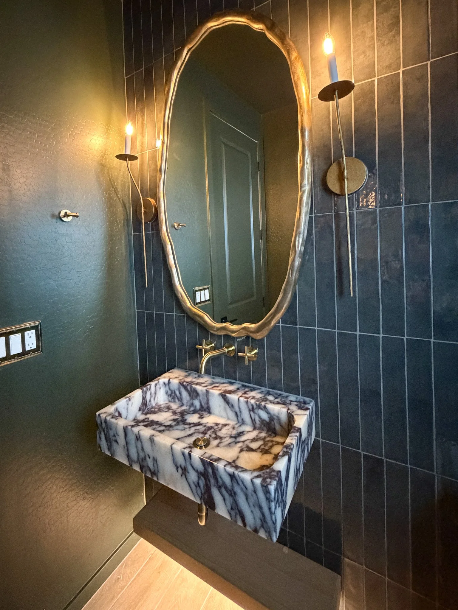 Gitt Powder Room Bathroom 7.jpg