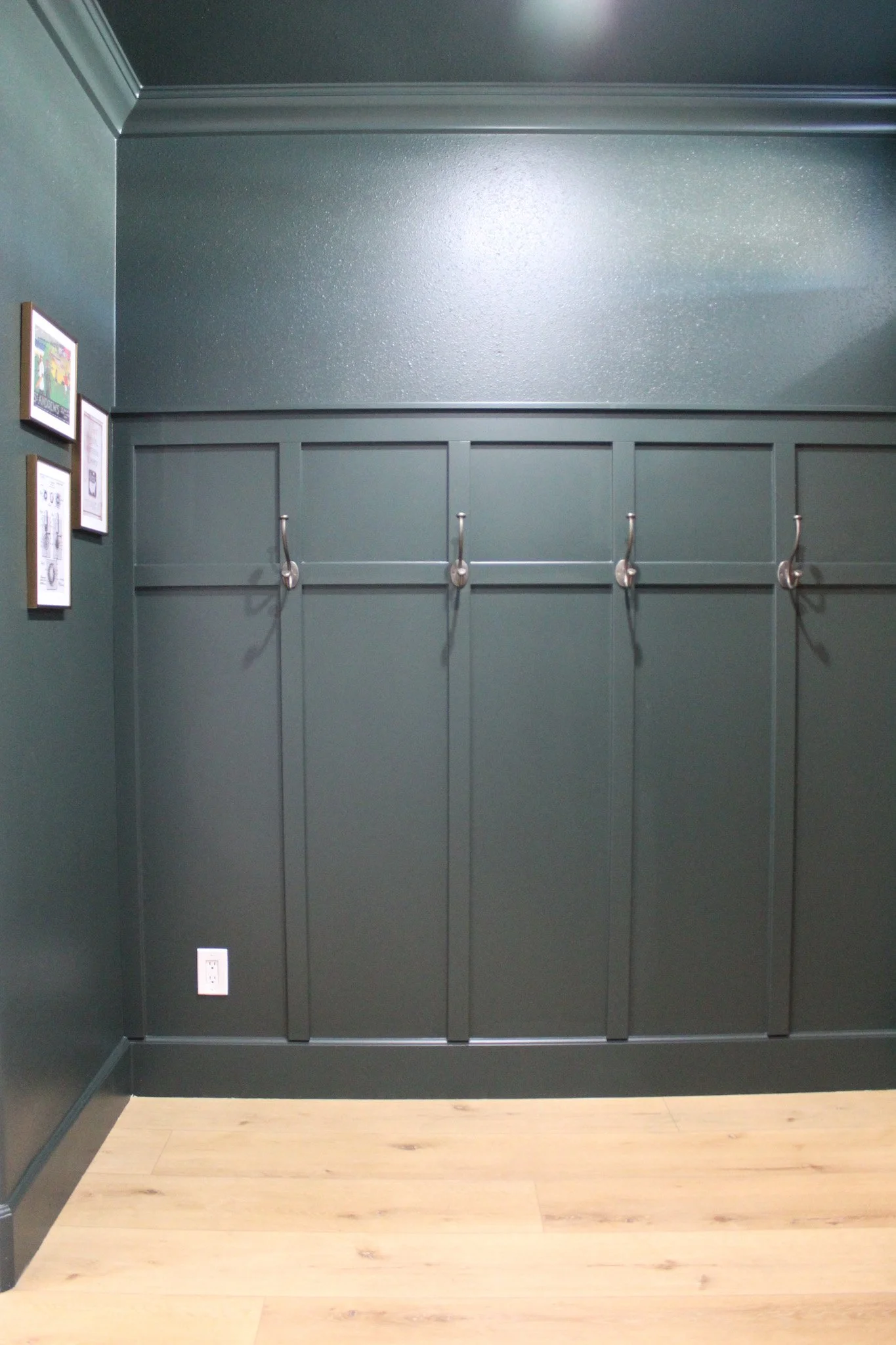 Mudroom – Functional Airbnb Entry Design