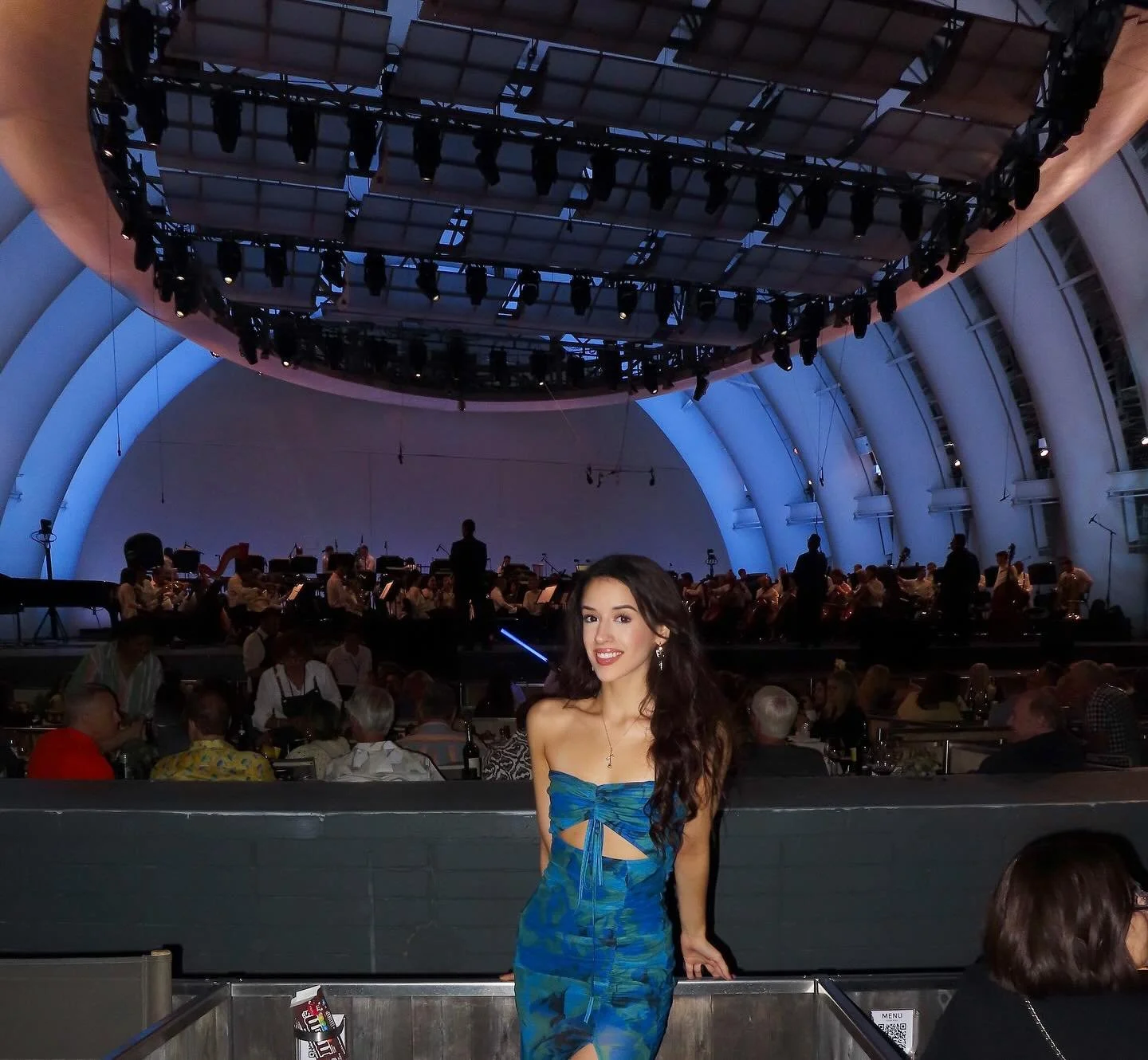 oh this concert- it makes me so happy.
attended Maestro of the Movies at the @hollywoodbowl for my 10th year, and went twice this year (which I guess now has become a another tradition)
this time around I took some long moments to look around at the 