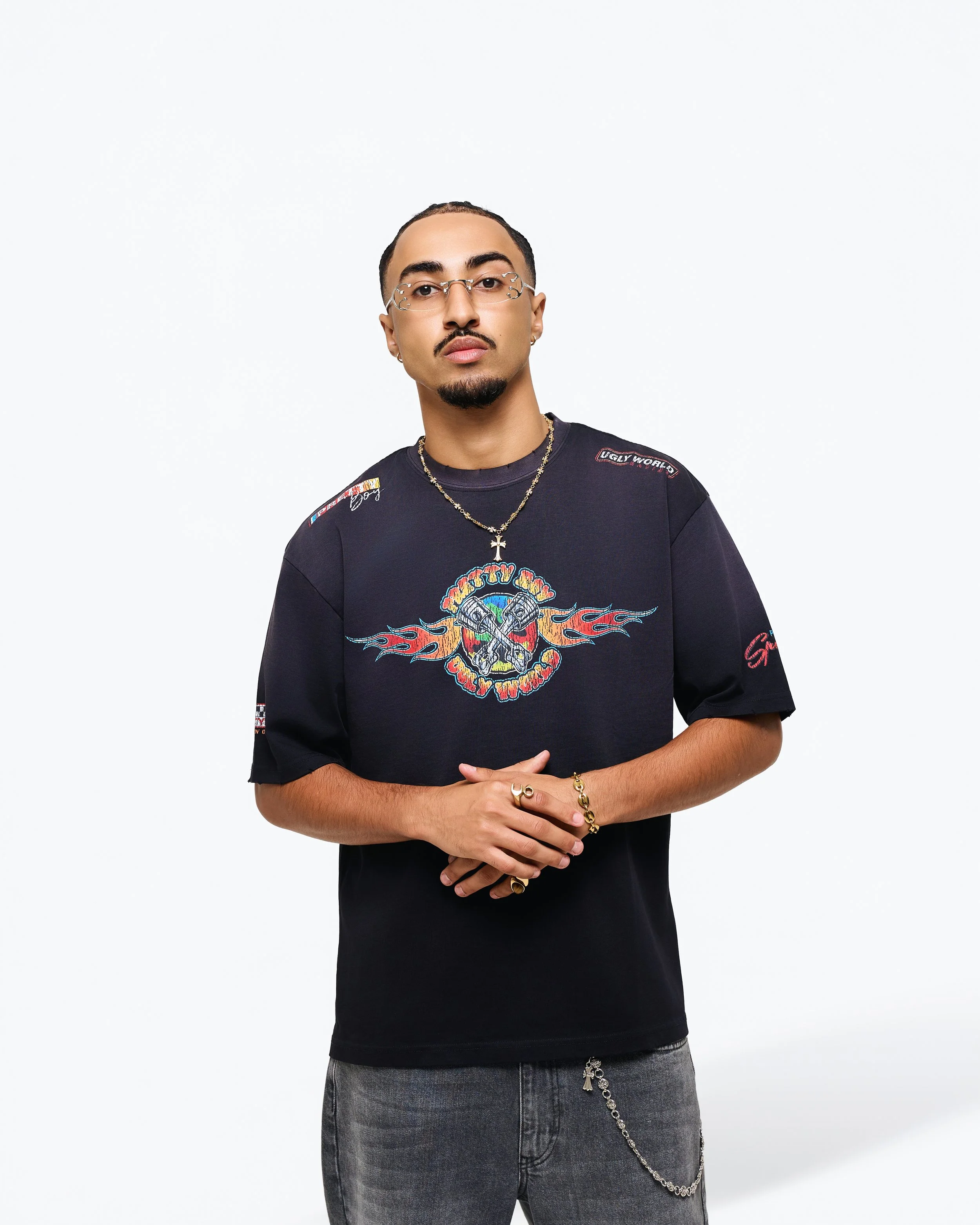 PRETTYBOYUGLYWORLD7407953.jpg