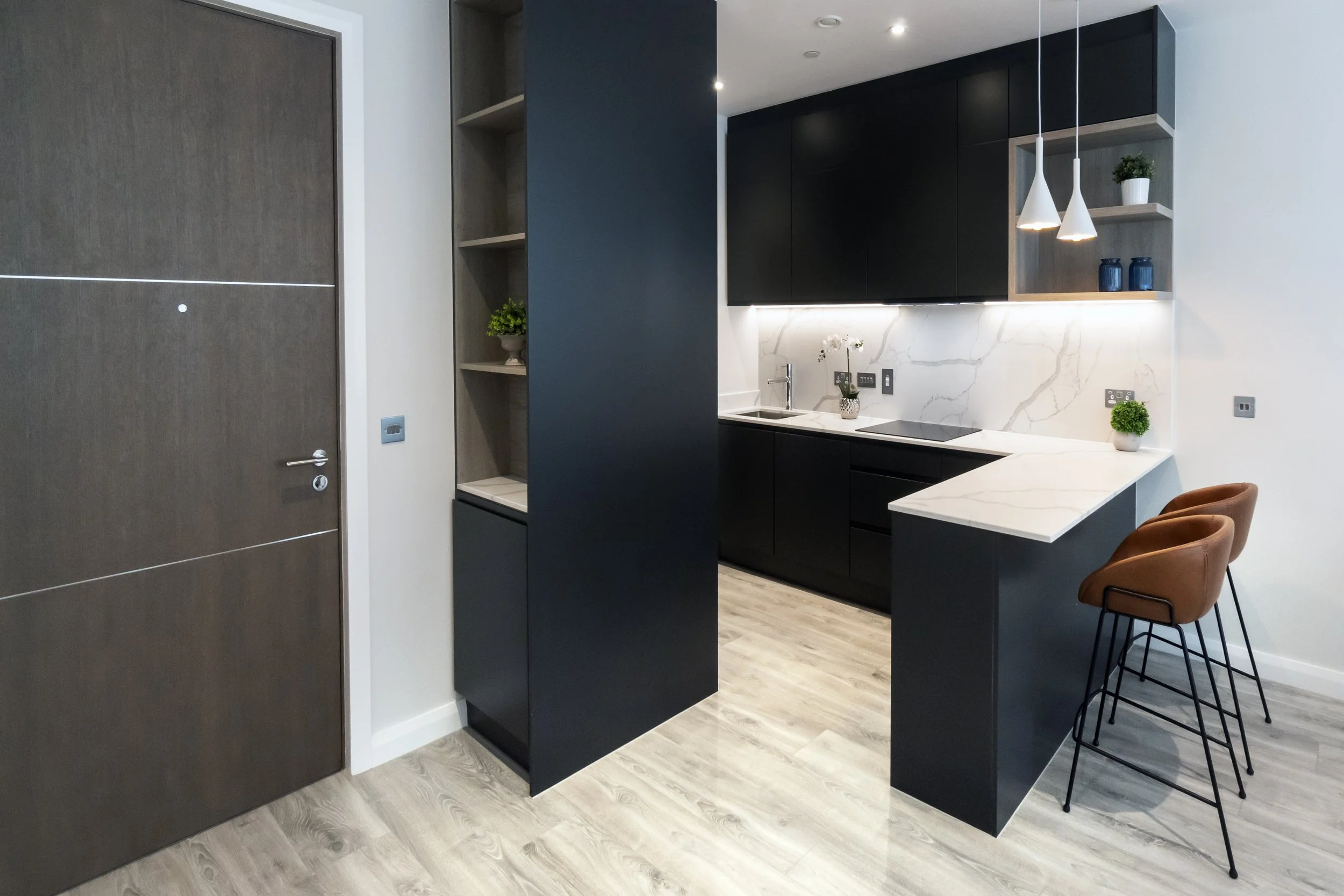 lock_house_one_apartment_19_13 - Copy.jpg