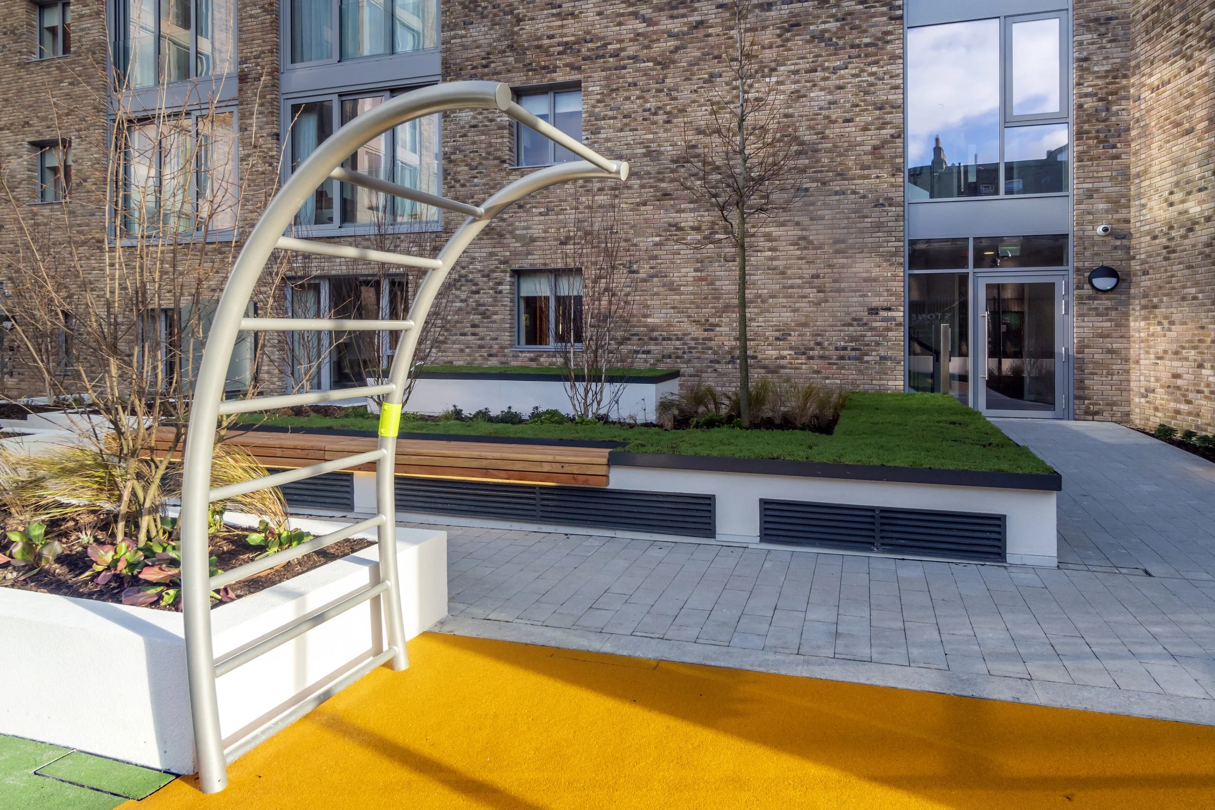 block_5_courtyard_8.jpg
