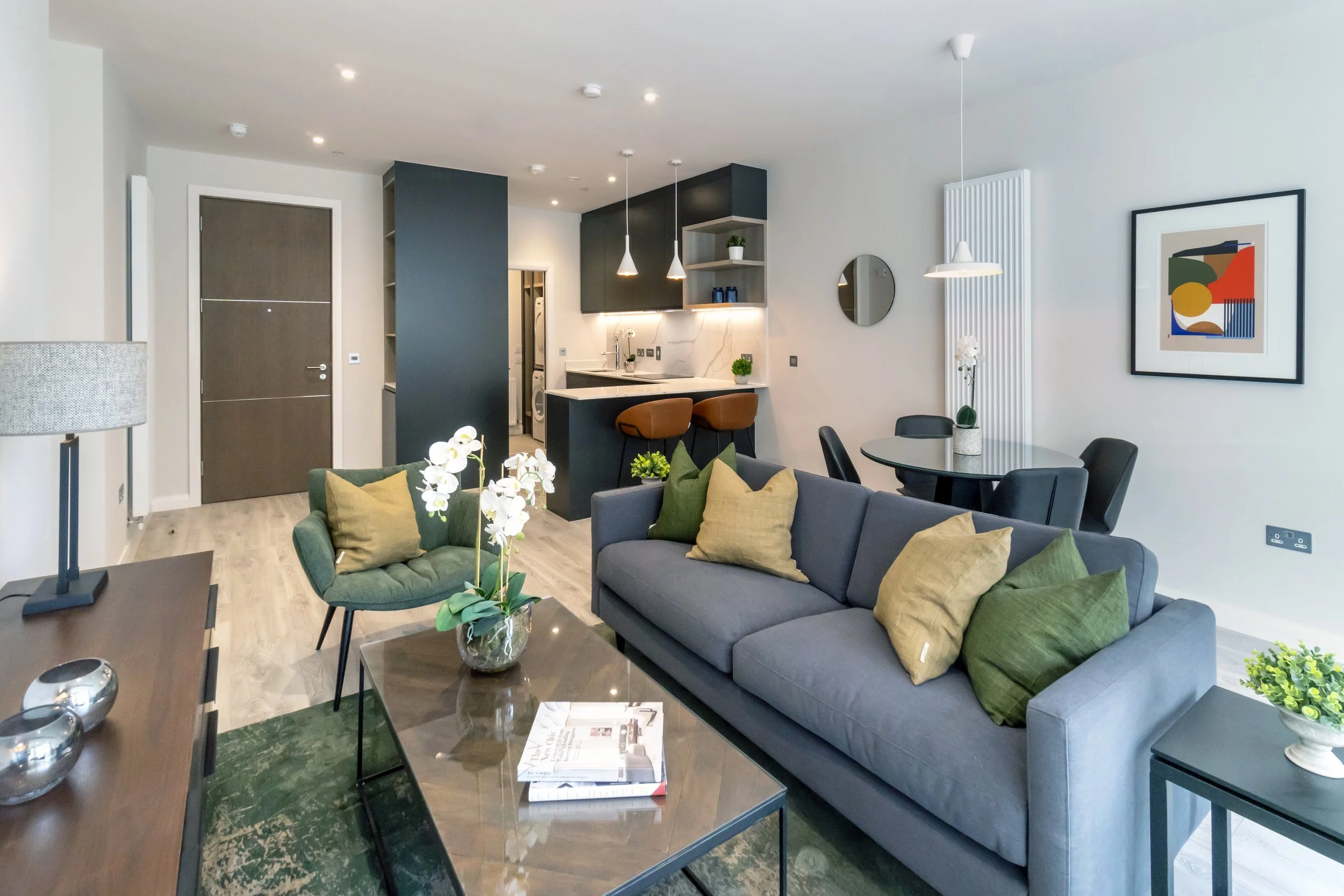 LET AGREED, Apartment 3 Lock House 2, Charlemont Square, €3,500