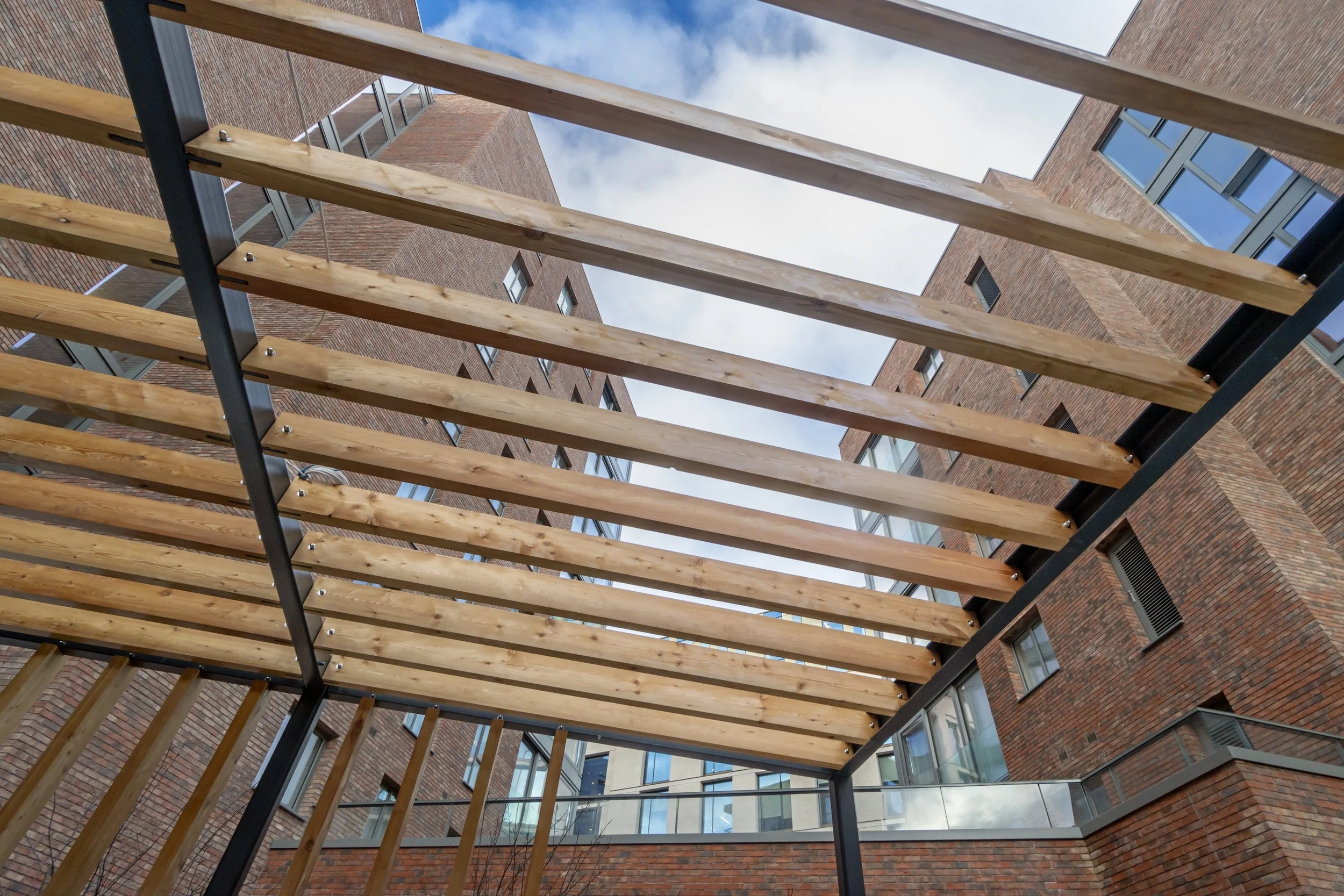 block_4_courtyard_pergola_6.jpg