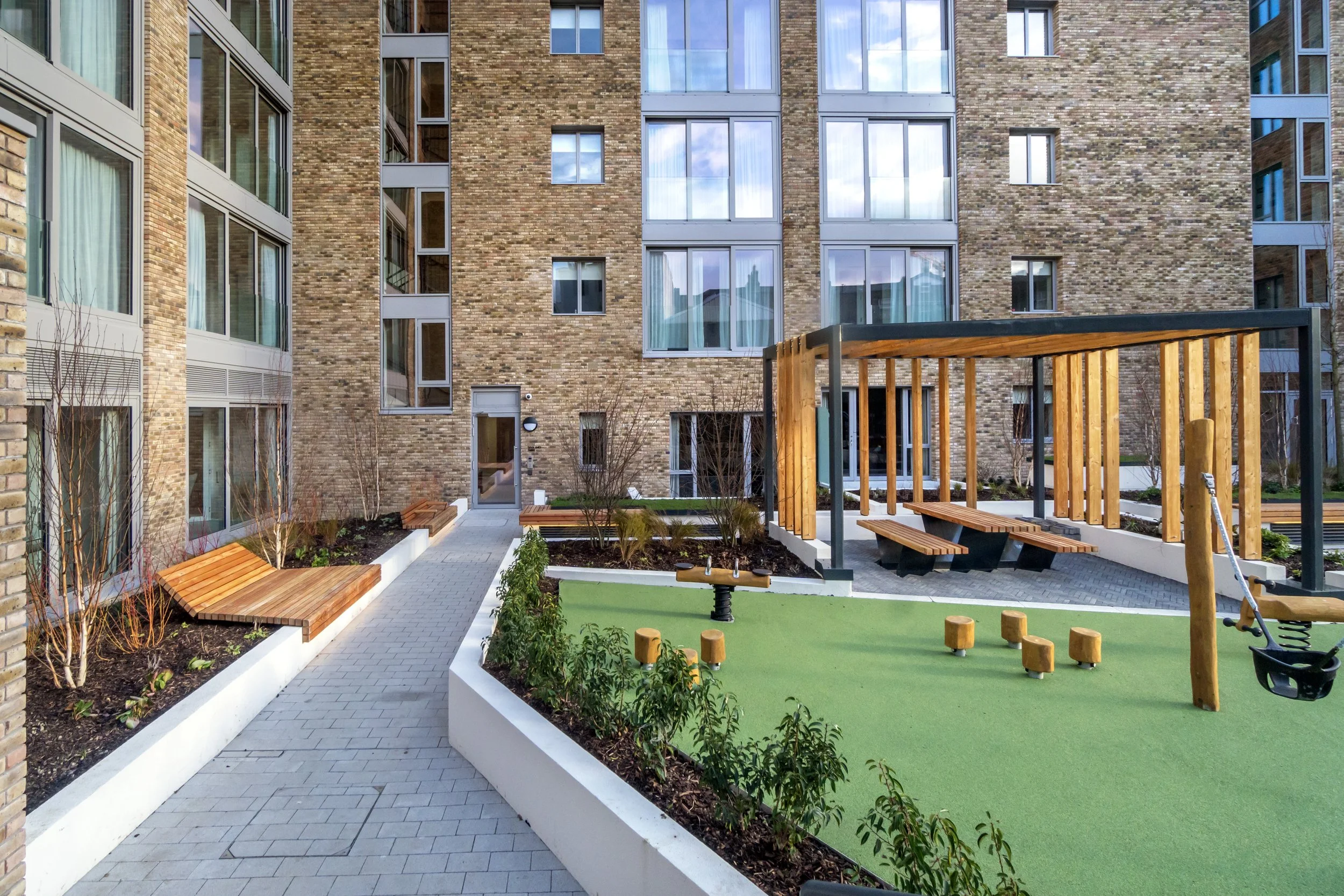 block_5_courtyard_4.jpg