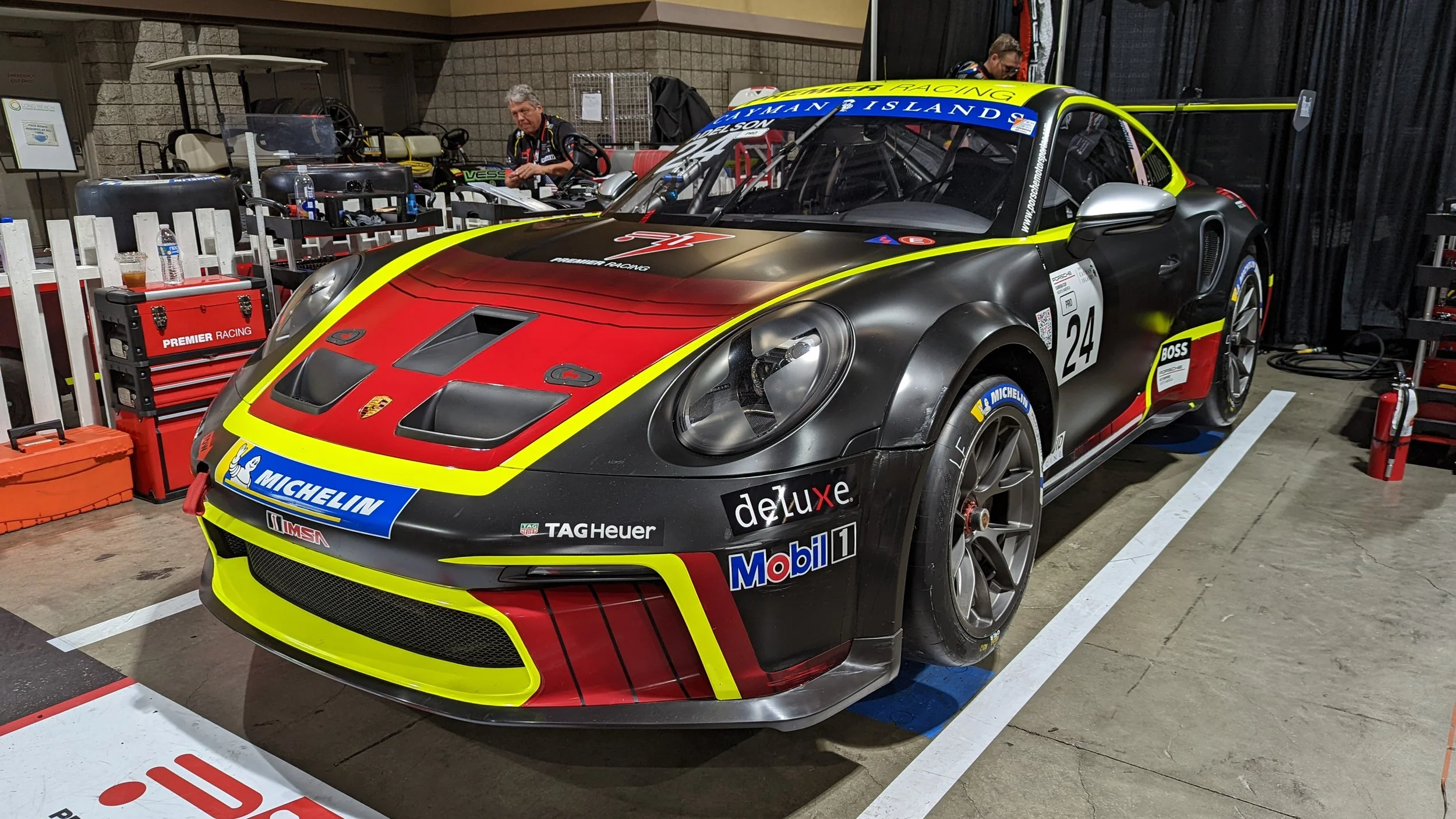 Porsche Racing Livery_9x16.jpg