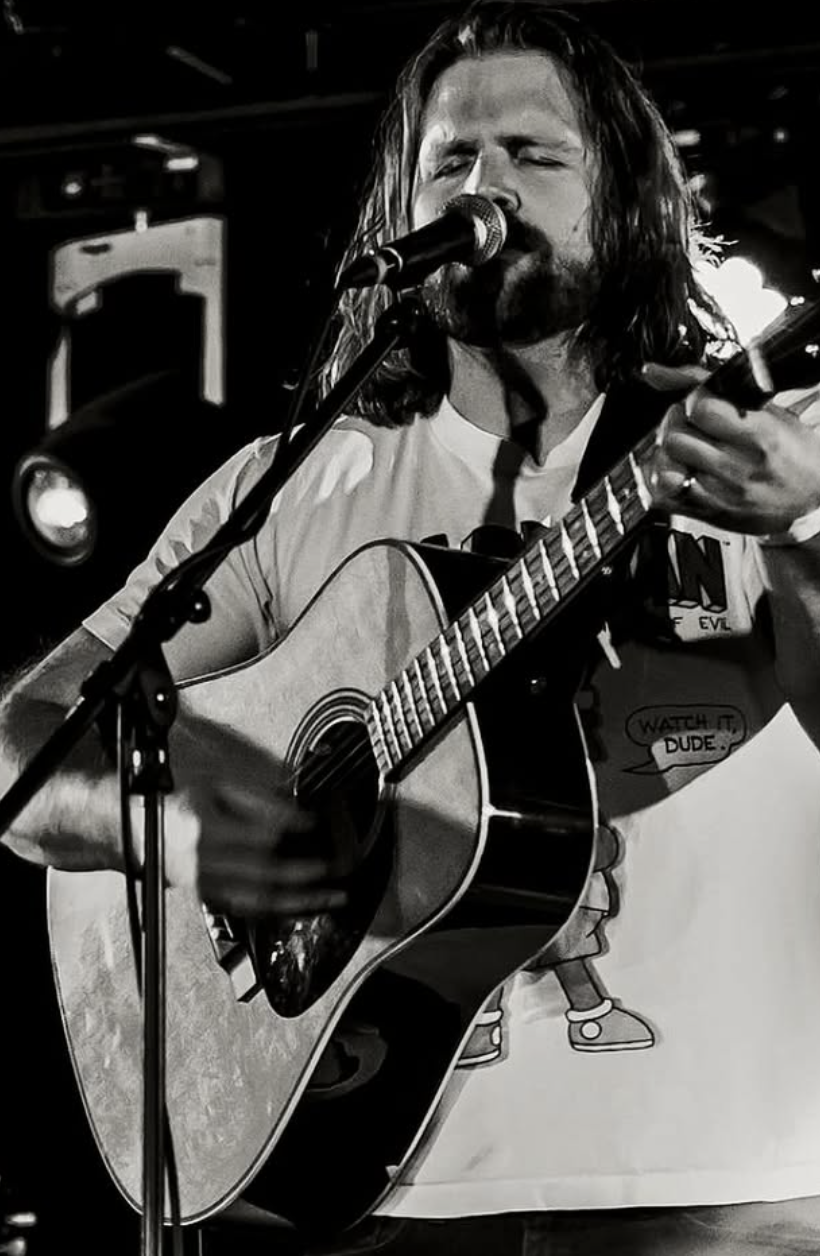 Live Music featuring Brandon Henderson