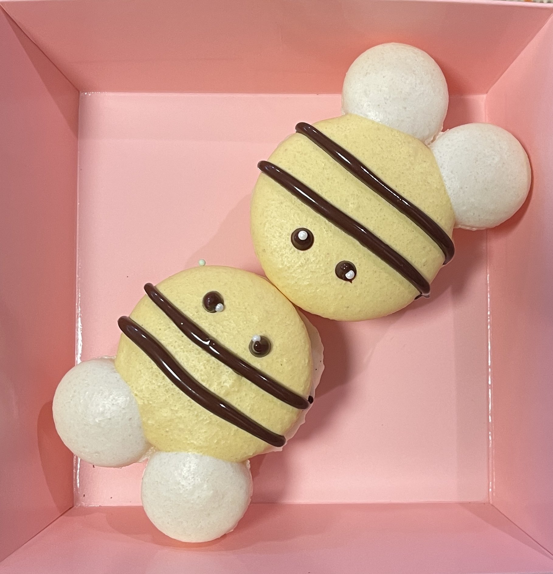 12 Custom Macarons