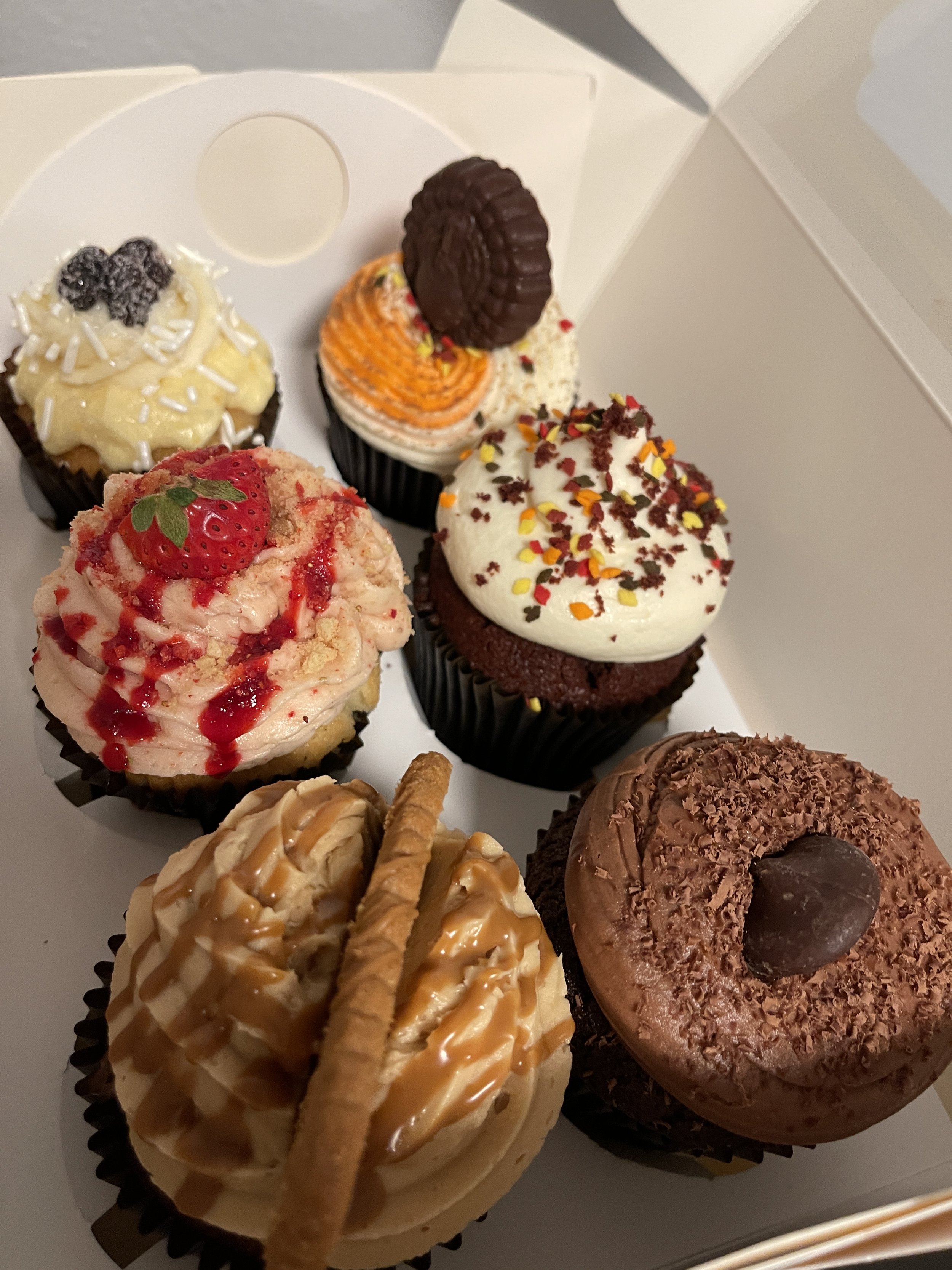 6 Cupcakes