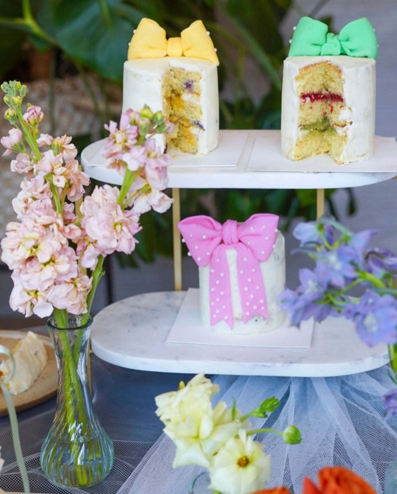 Mother’s Day 4” Pearl Bow Cake
