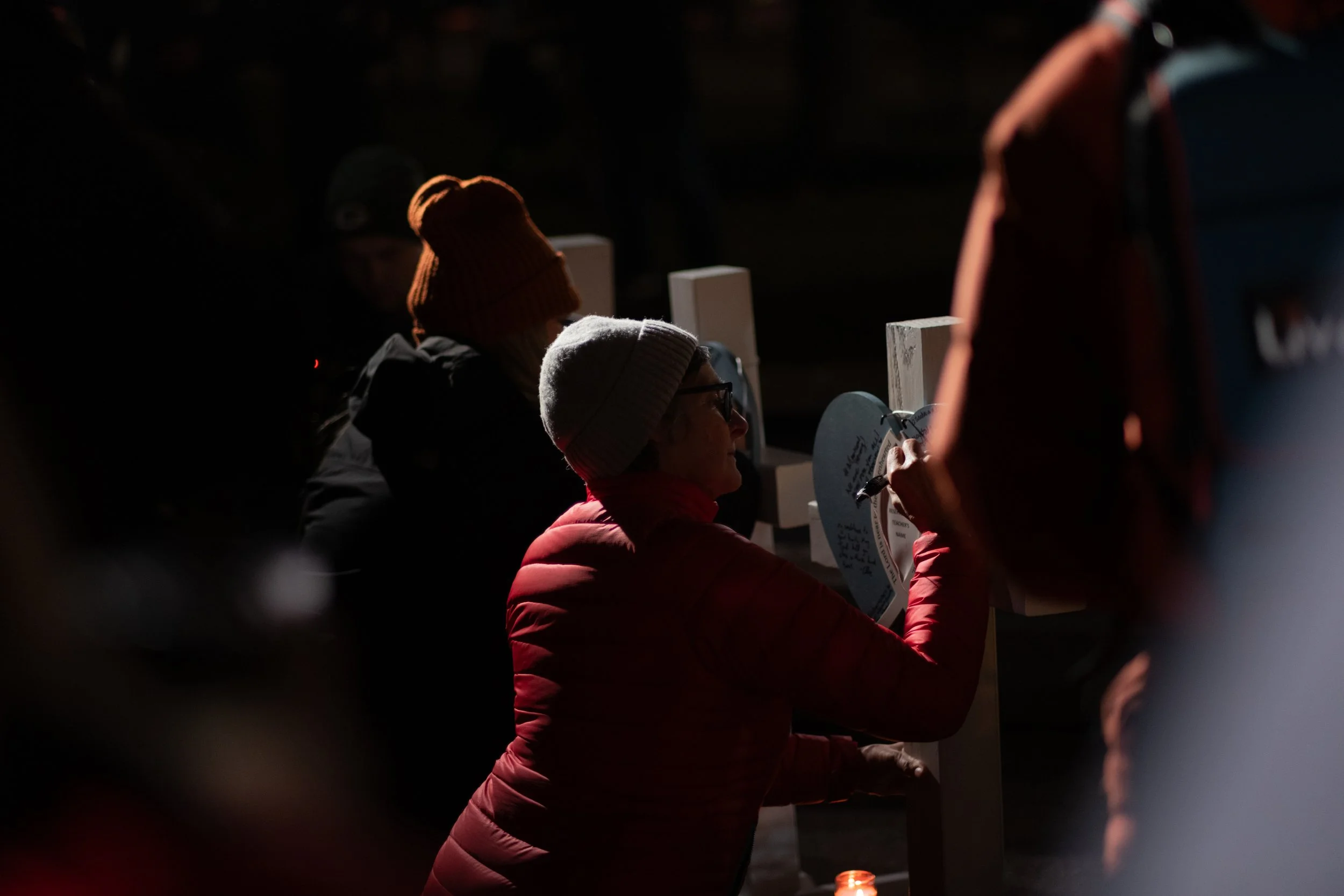 news_crLiamBeran--gunviolencevigil--12172024-1860.jpeg