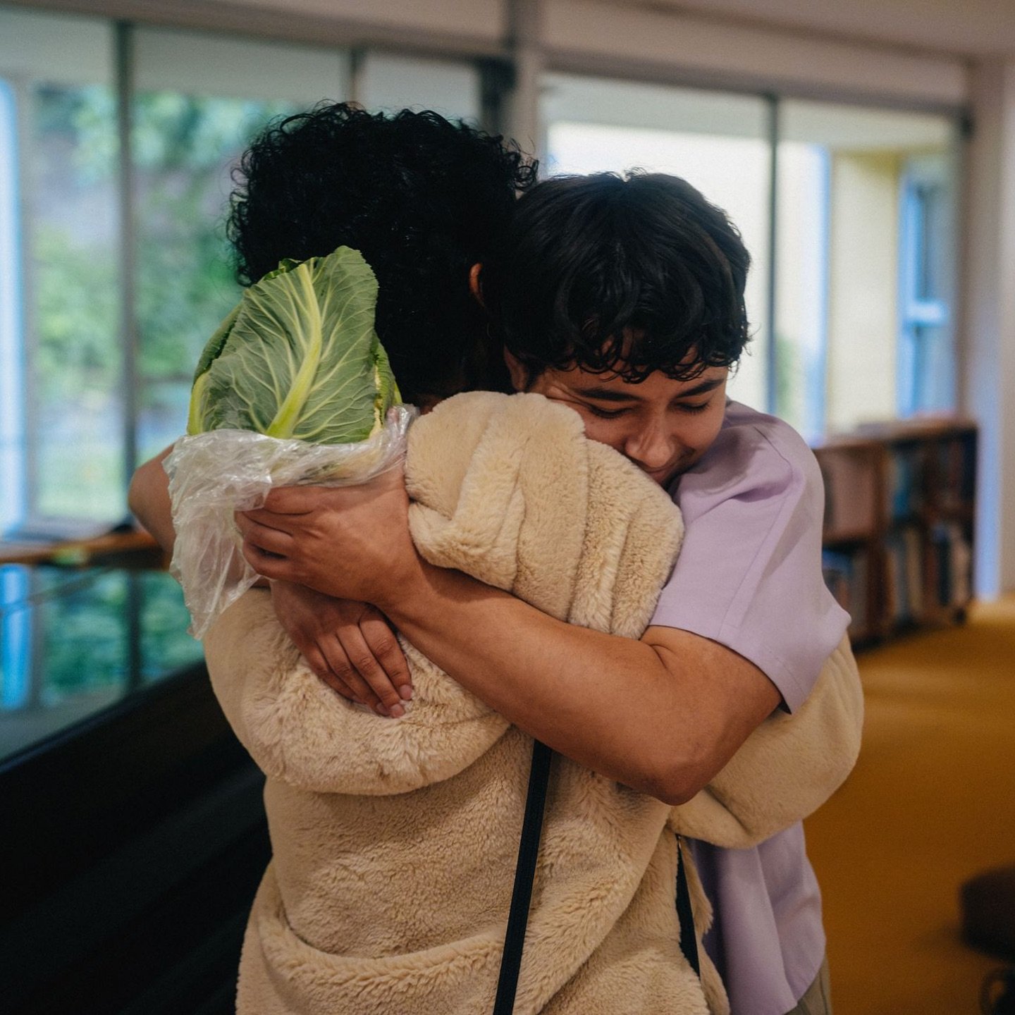 On the opening night of transcript, @divya.lotliker brought me a cauliflower. Best gift ❤️

Photo 1 &amp; 2: Eddy Summers