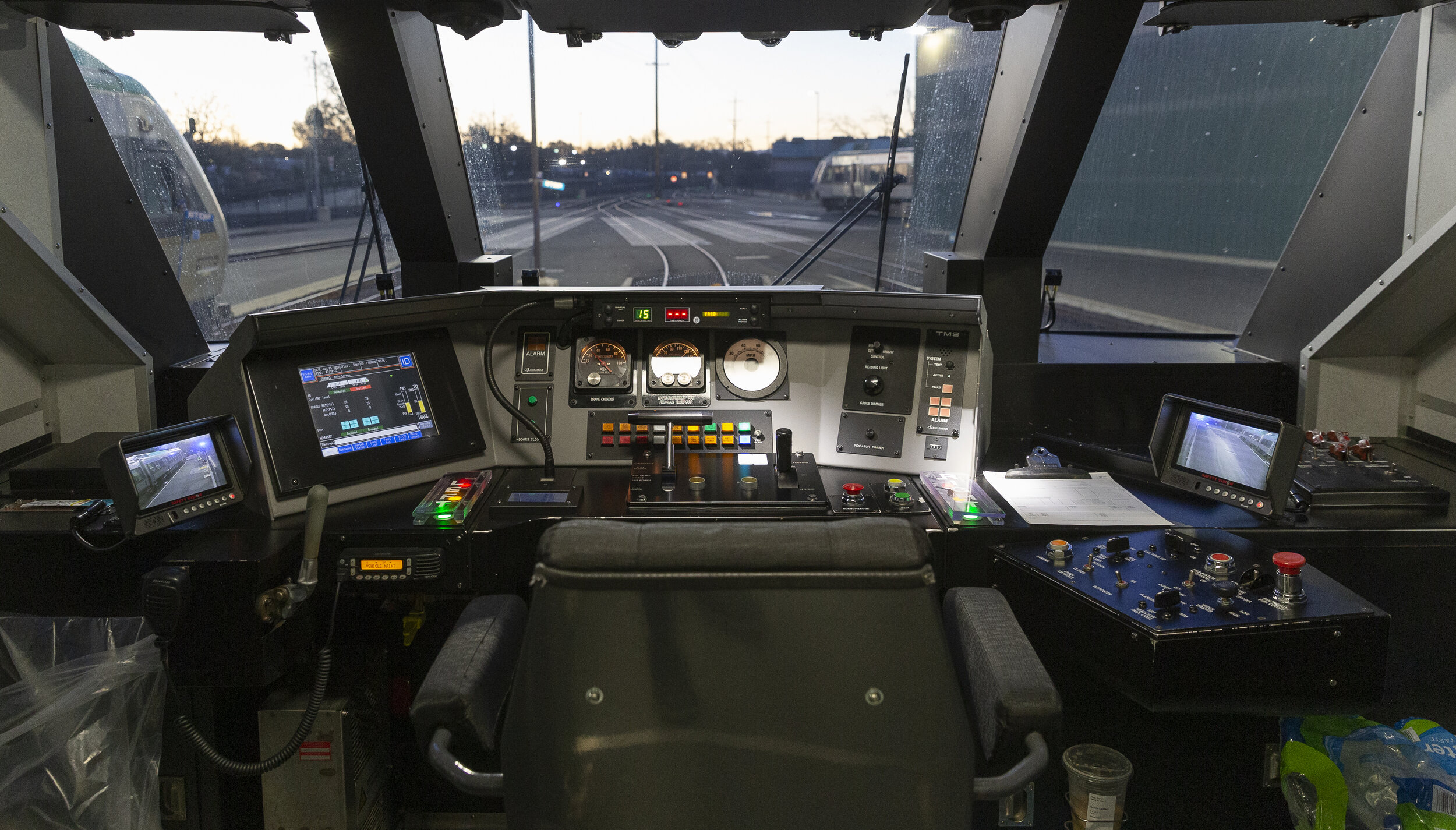 The conductor-engineer’s cab on Jan. 5, 2020. (Photo: Genesis Botello)