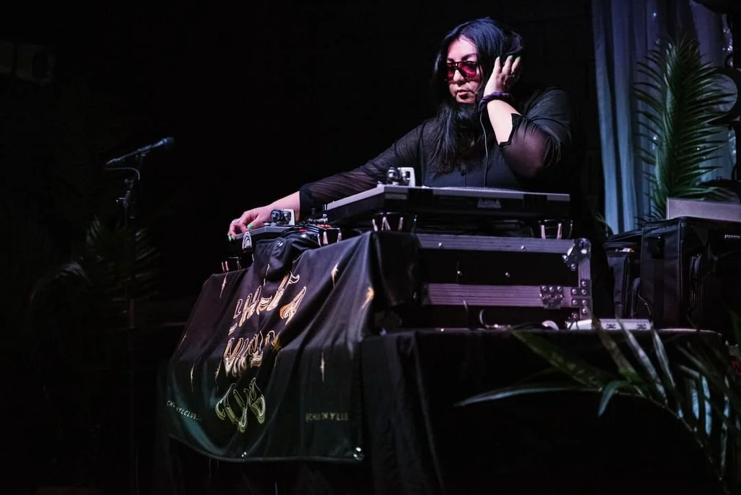 DJ Raquiqui provides vinyl and digital DJ sets for nightlife, corporate events, festivals, private parties, and cultural activations across Austin and Texas.