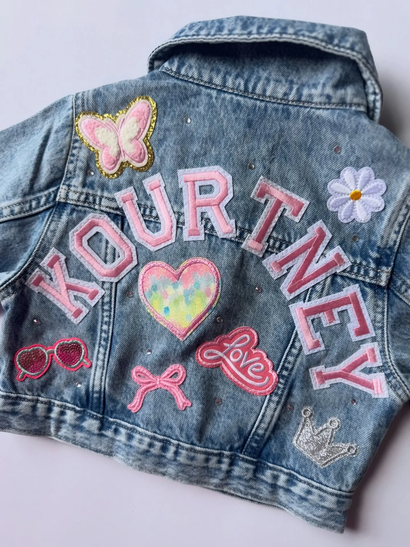 April is a BIG month over here ✨ Dazzling Denim turns FIVE ✋🏻🎉

So grateful for every order, every message, and every little who&rsquo;s rocked one of my jackets, you&rsquo;ve helped grow this dream into something so special 🤍

To celebrate, I&rsq