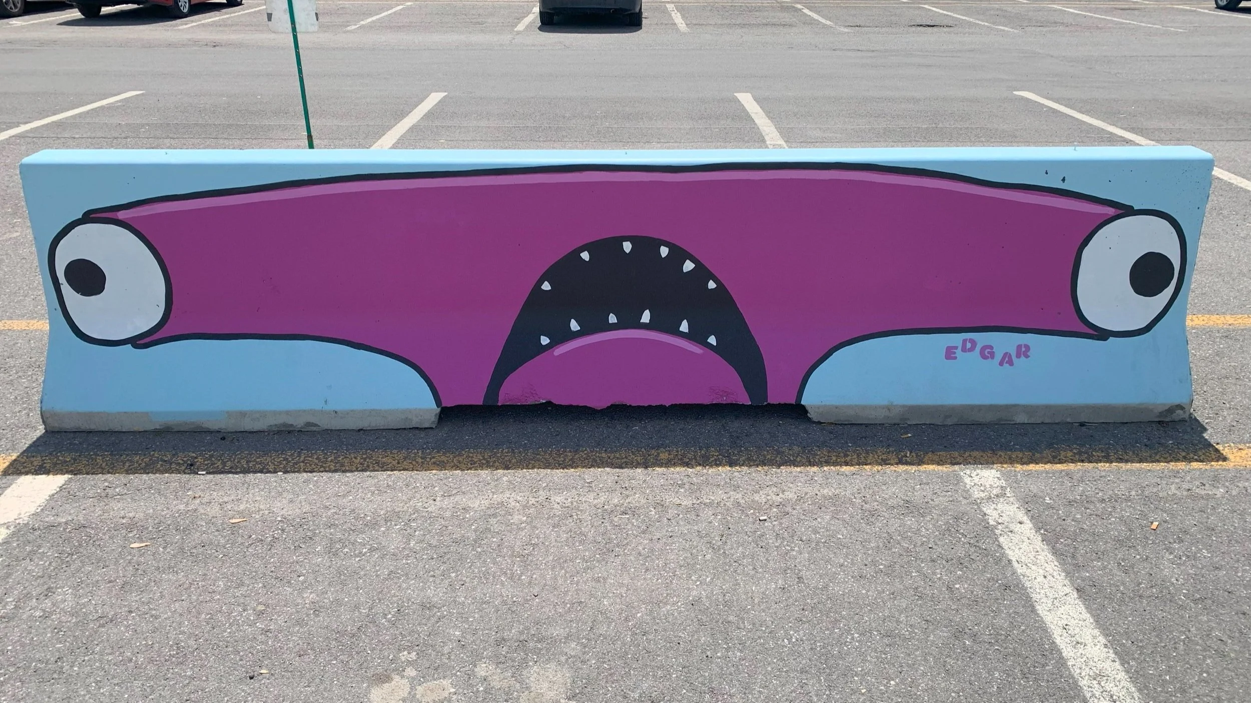 Murale fait sur jersey de béton pour le centre aquatique de st-hyacinthe. Fait par edgar vachon-desautels