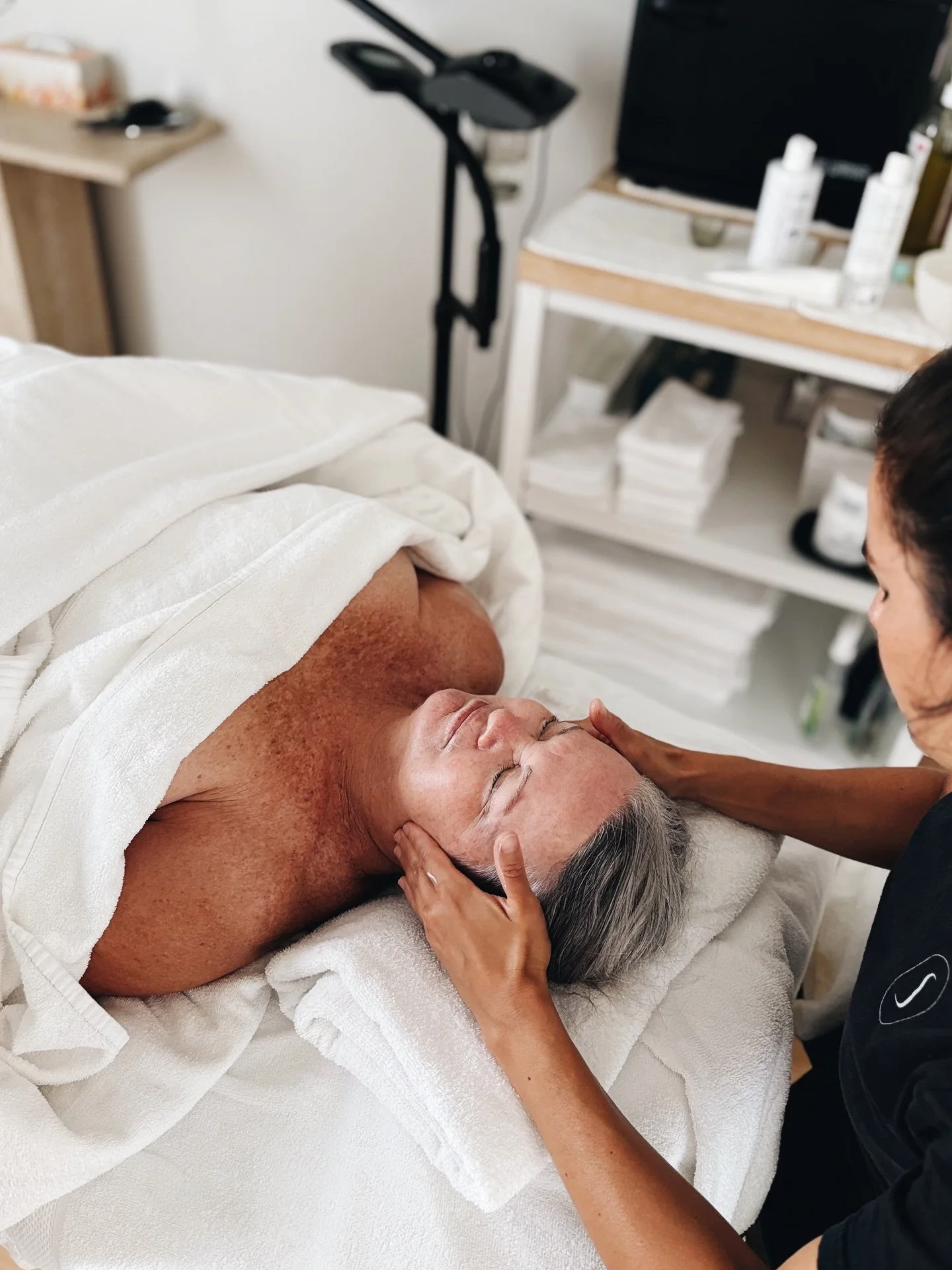 10 second check in: How is your skin feeling? 

As Australia&rsquo;s harsh Summer nears an end, it&rsquo;s time to take care of that sun-kissed, salt drenched skin 🌞🌊 

Time to rehydrate in preparation for the cooler months ahead and give your Summ