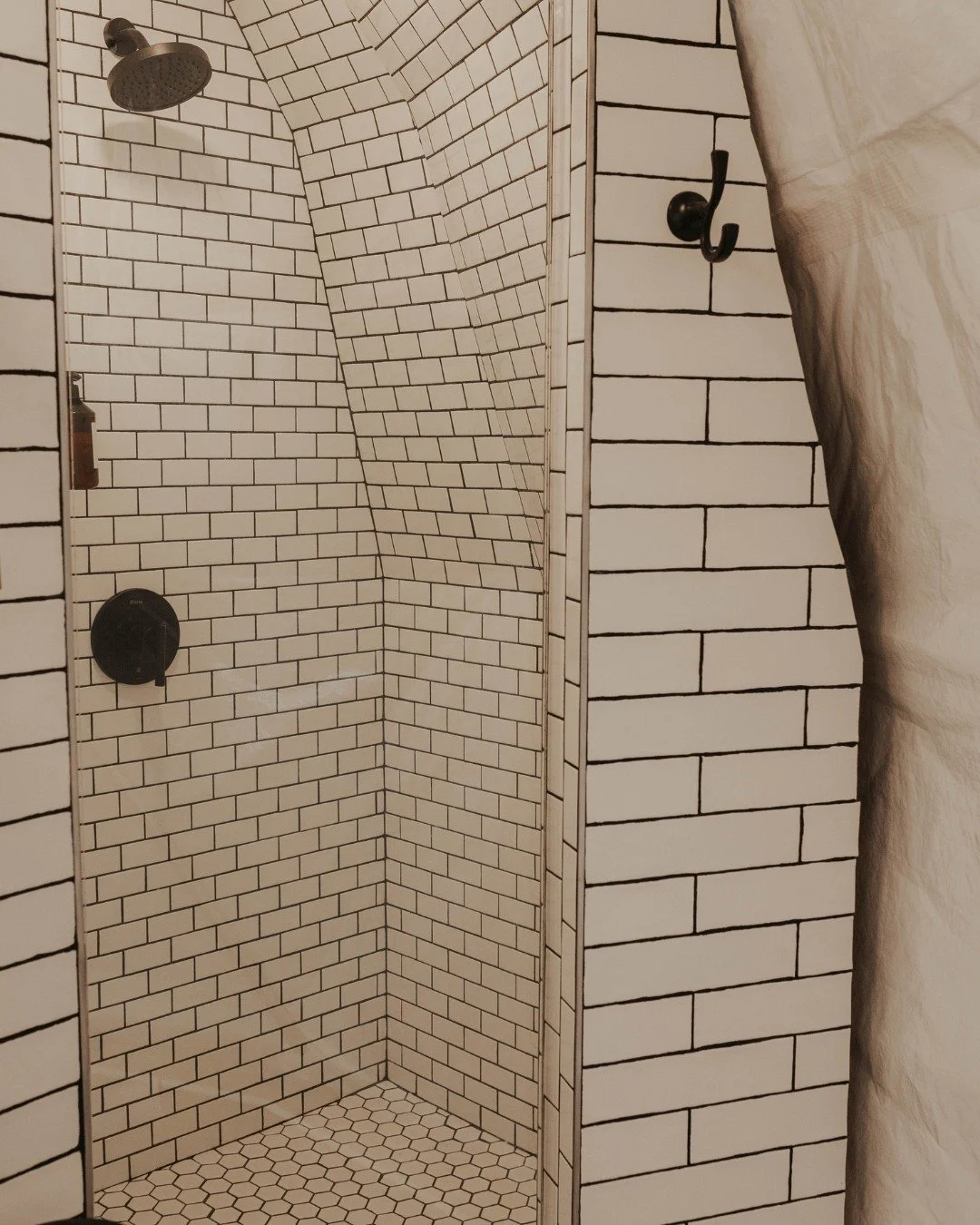 Even the simplest corners feel special here.
Hot showers, soft towels, and the quiet hum of peace.
Book your stay at faraway.camp.
#Faraway #Glamping #LuxuryCamping #WeekendGetaway
#Wanderlust #MountainViews #GlampingVirginia #ShenandoahGlamping #DC