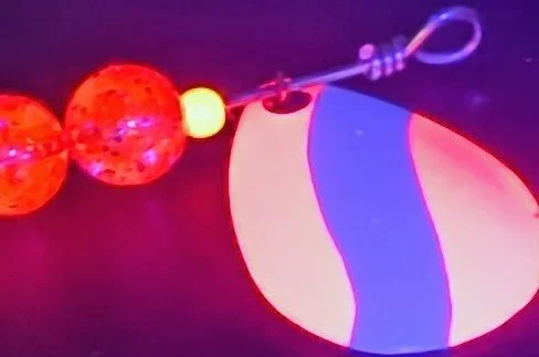UV Pink & White Blade.jpg