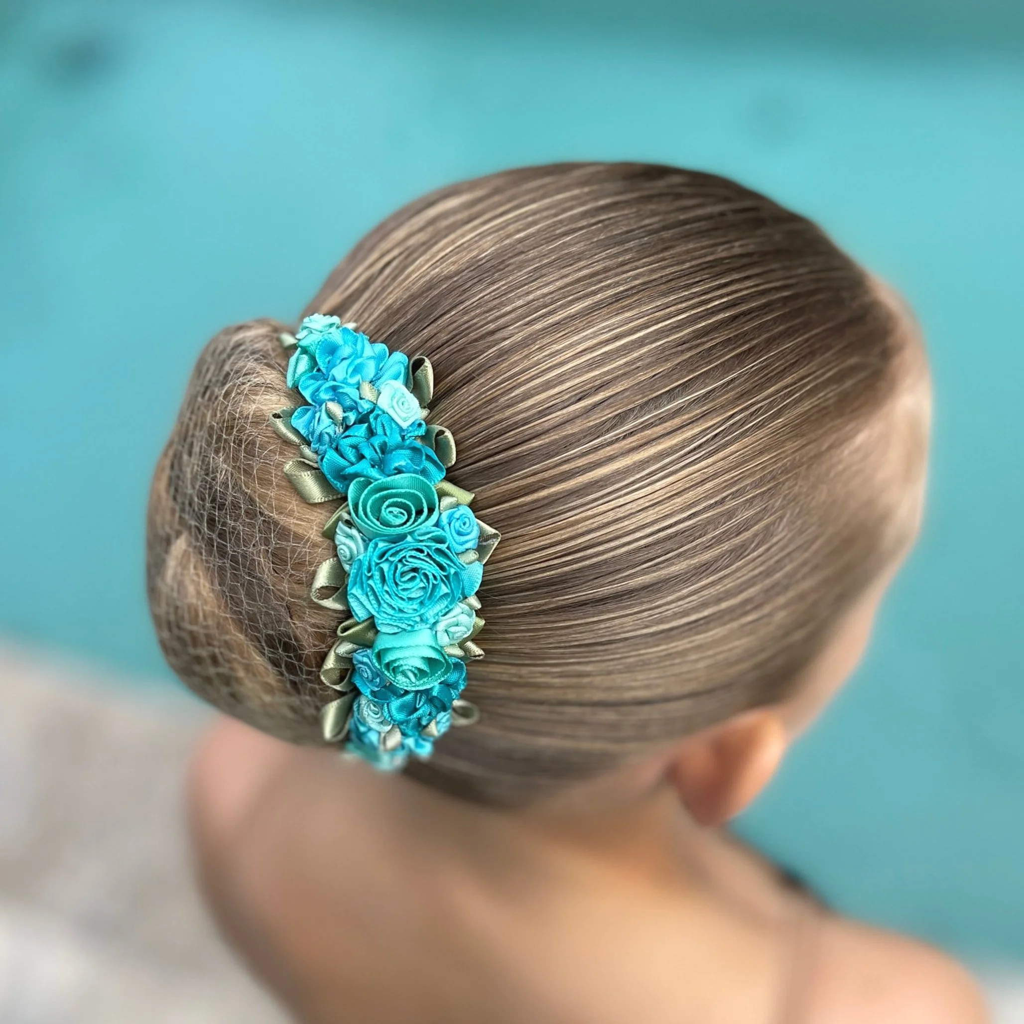 Delphine Primrose Pin