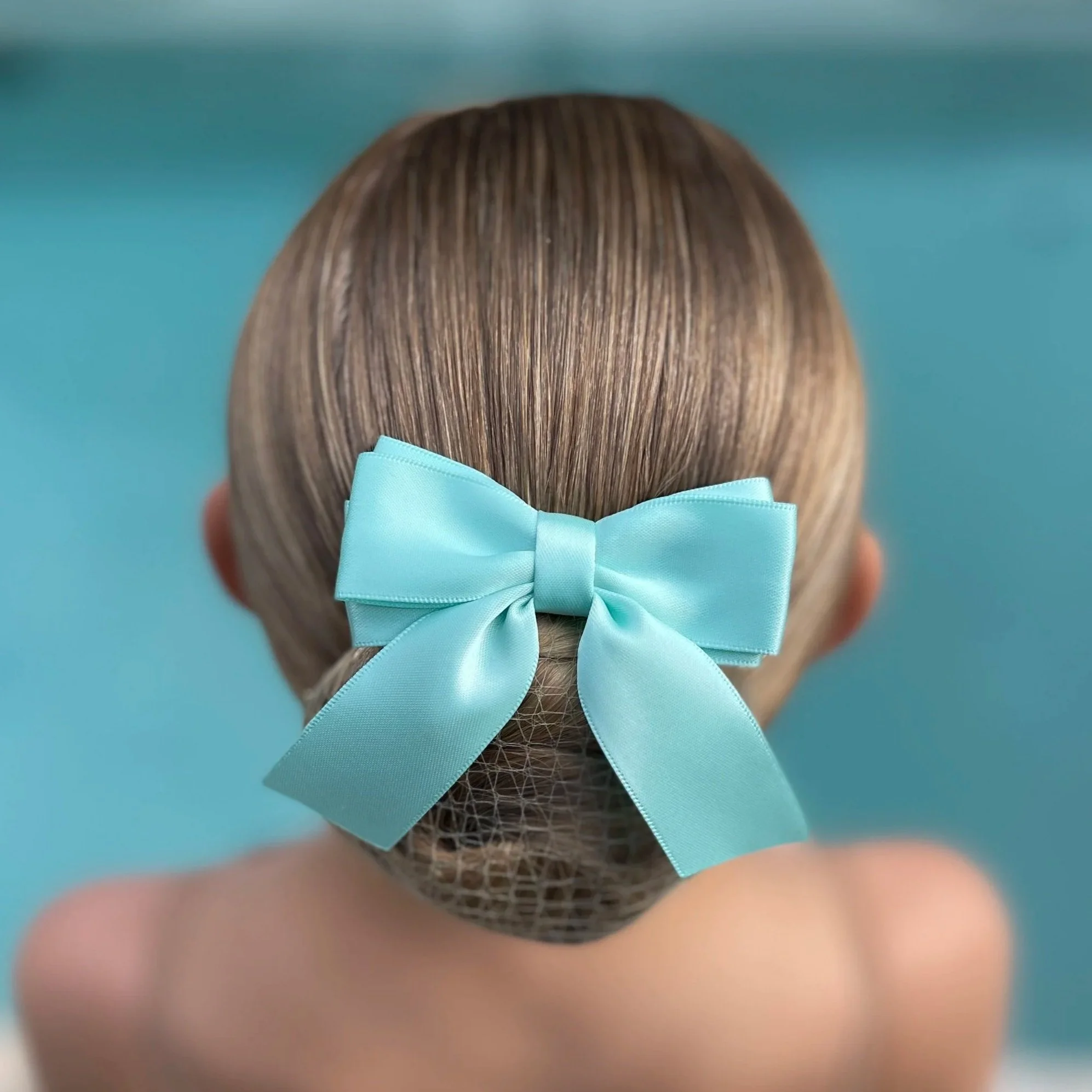 Aqua Primrose Bow