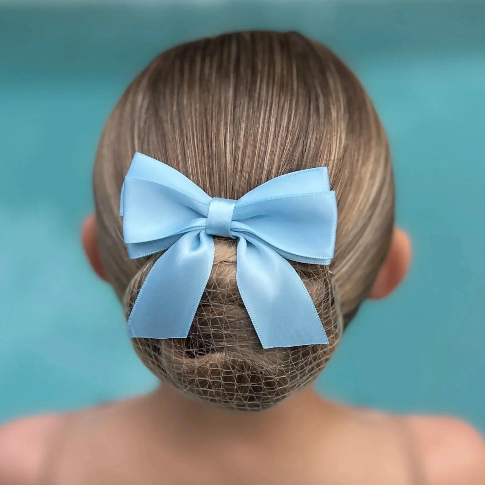 Baby Blue Primrose Bow