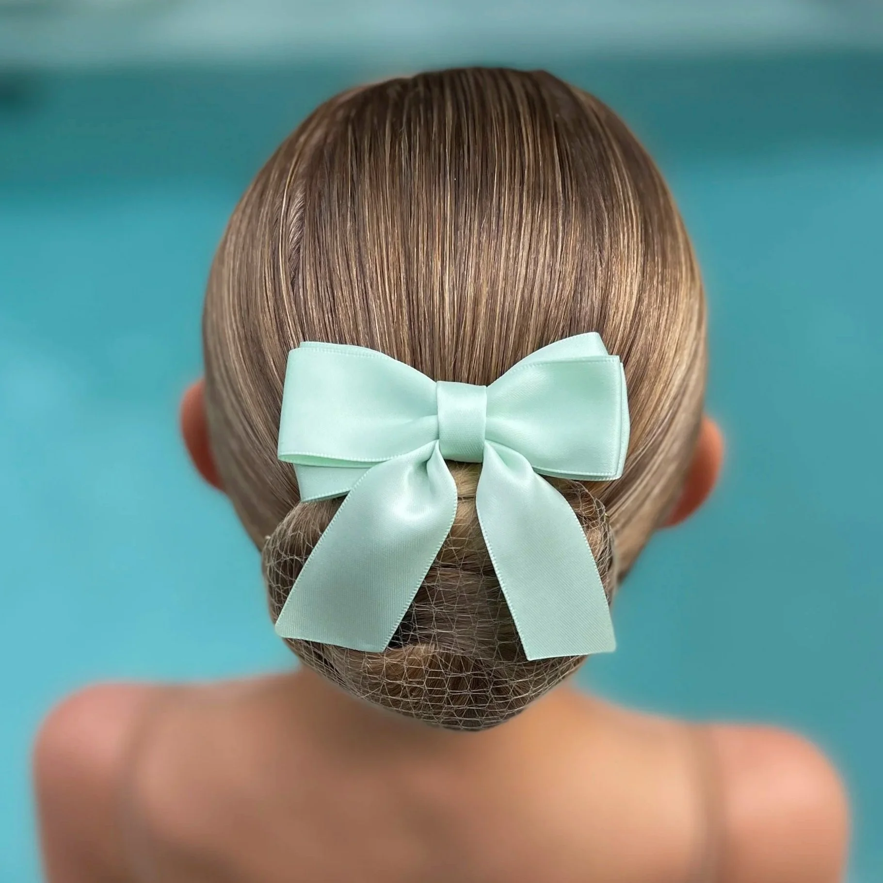 Mint Primrose Bow