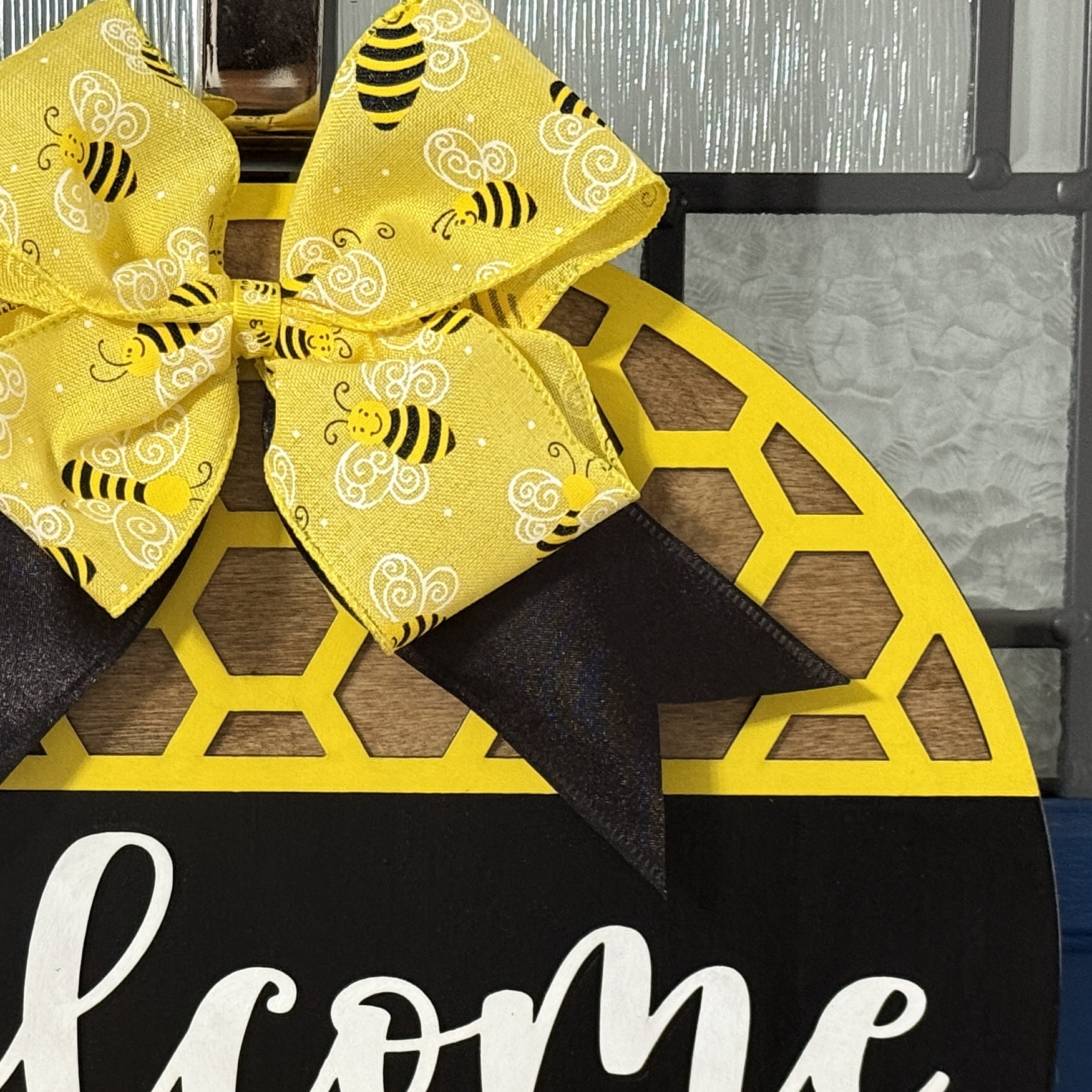 Door-Hanger-Bee-Welcome-4.png
