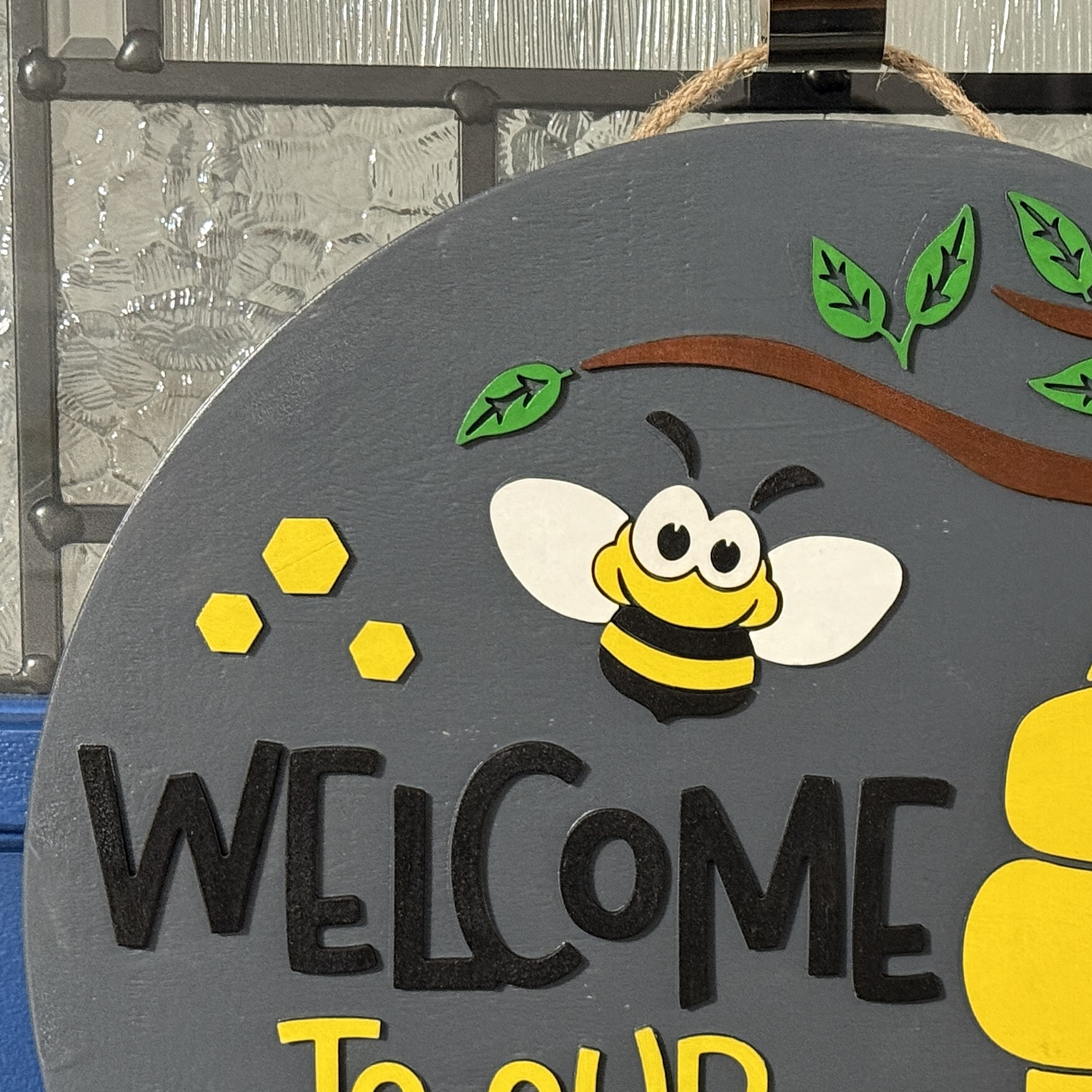Door-Hanger-Bee-Hive-3.png